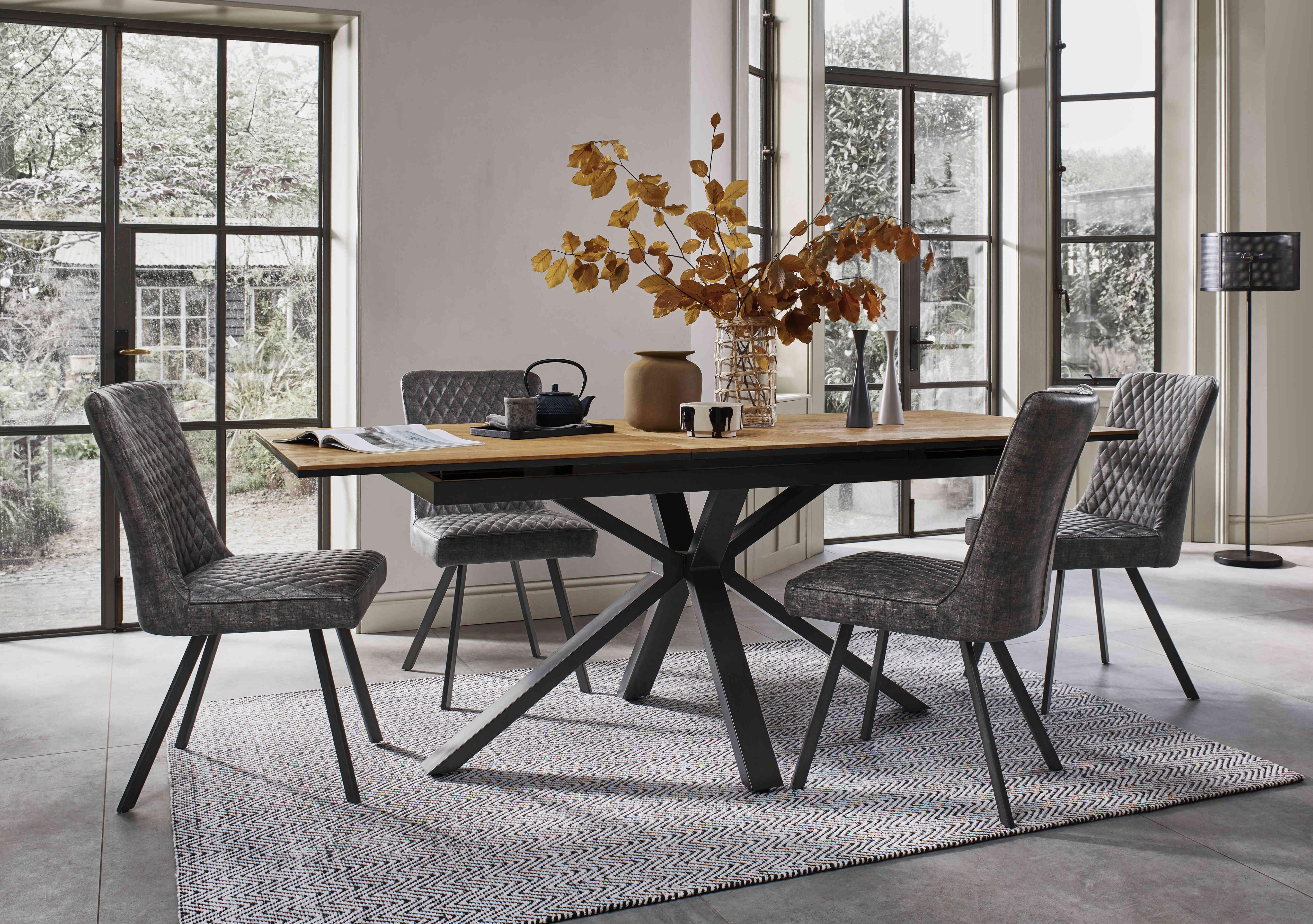 Black extension deals dining table