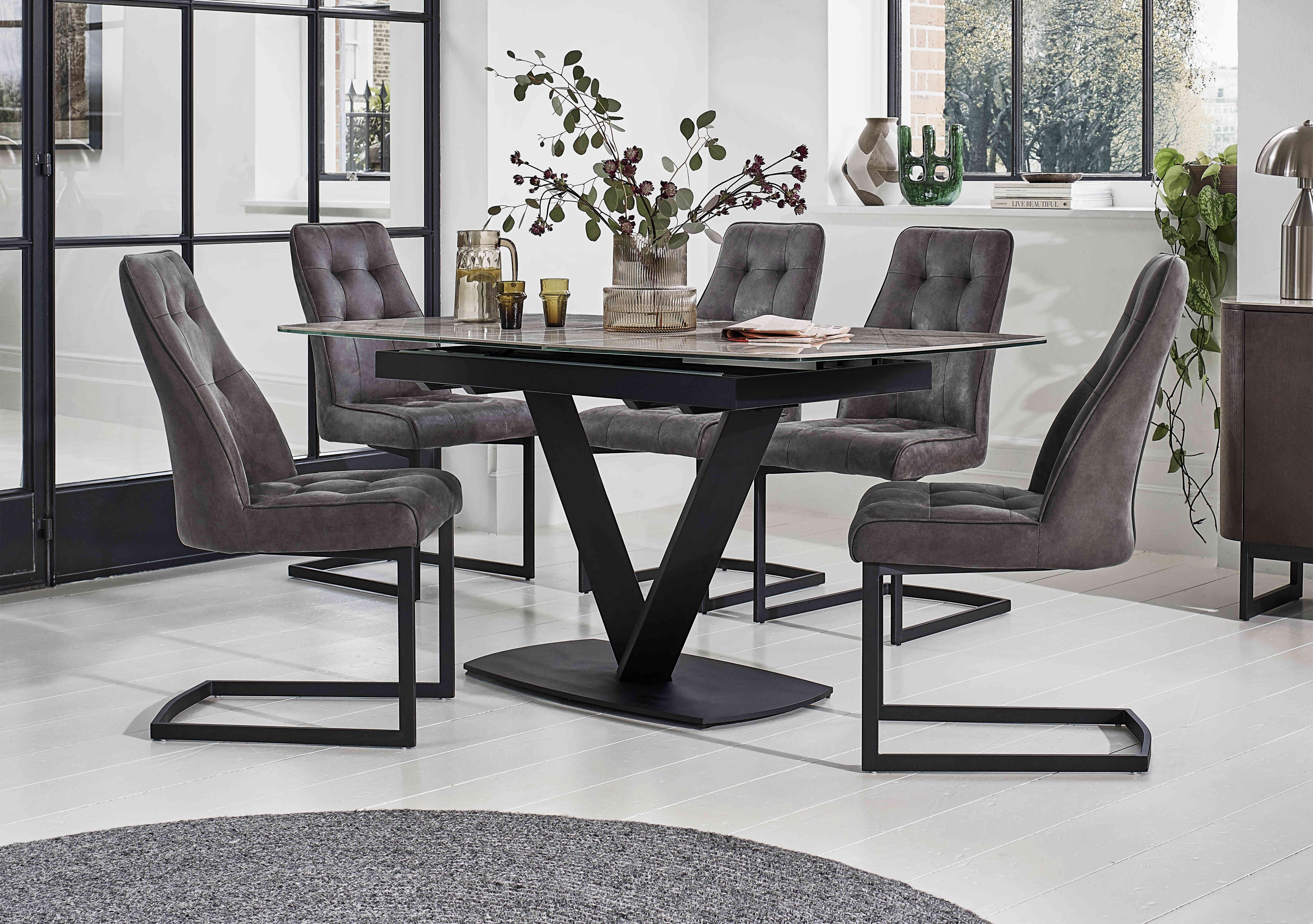 Merlin extending store dining table