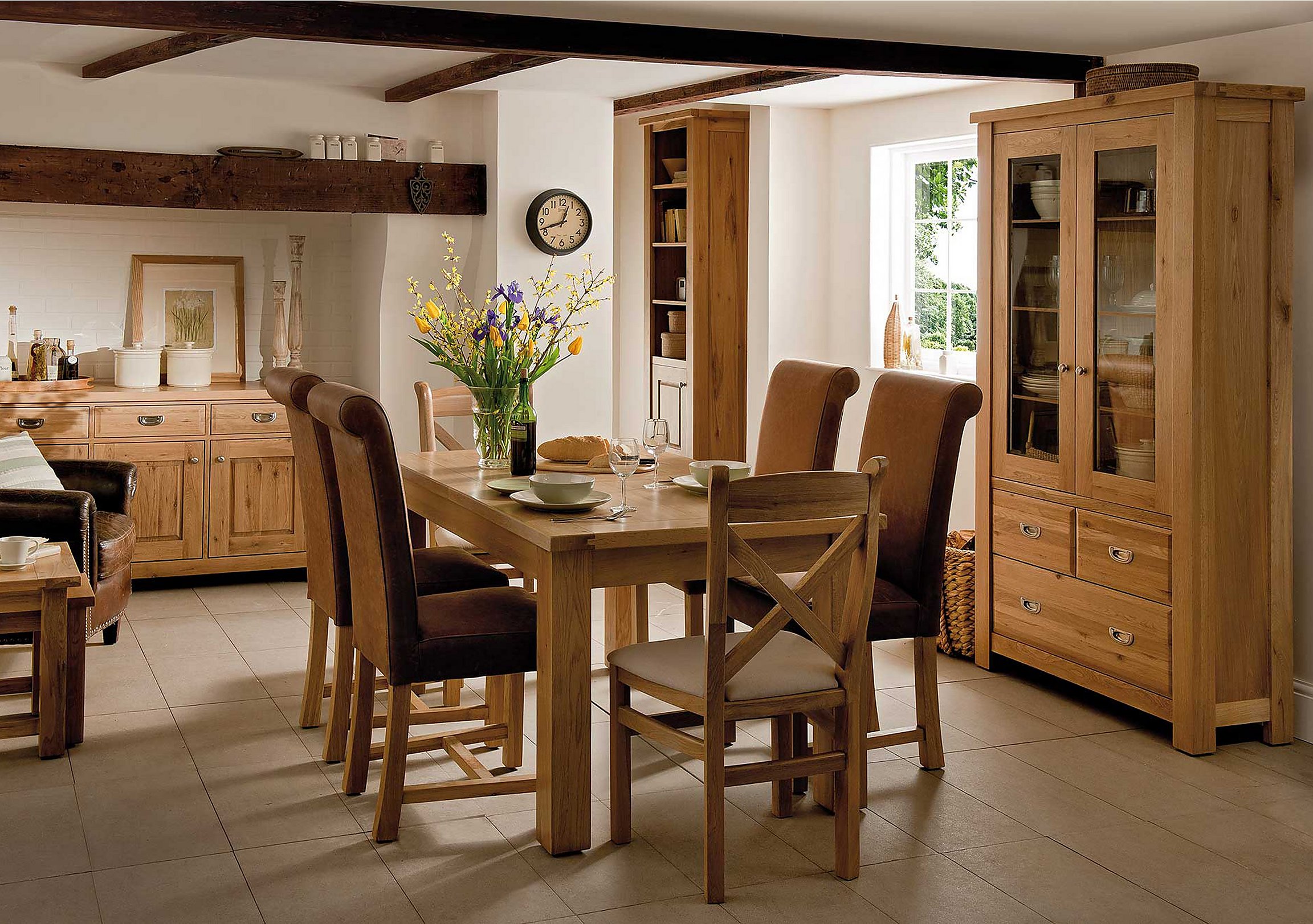Tuscan Hills Glazed Display Unit Willis and Gambier Furniture