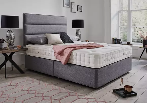 Modern divan outlet bed