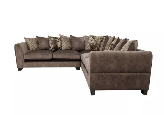 Corner sofa on sale with scatter cushions