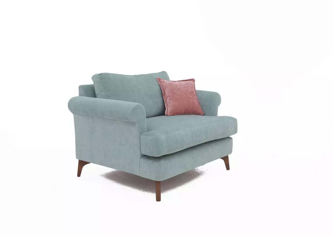 Ludlow store sofa dfs