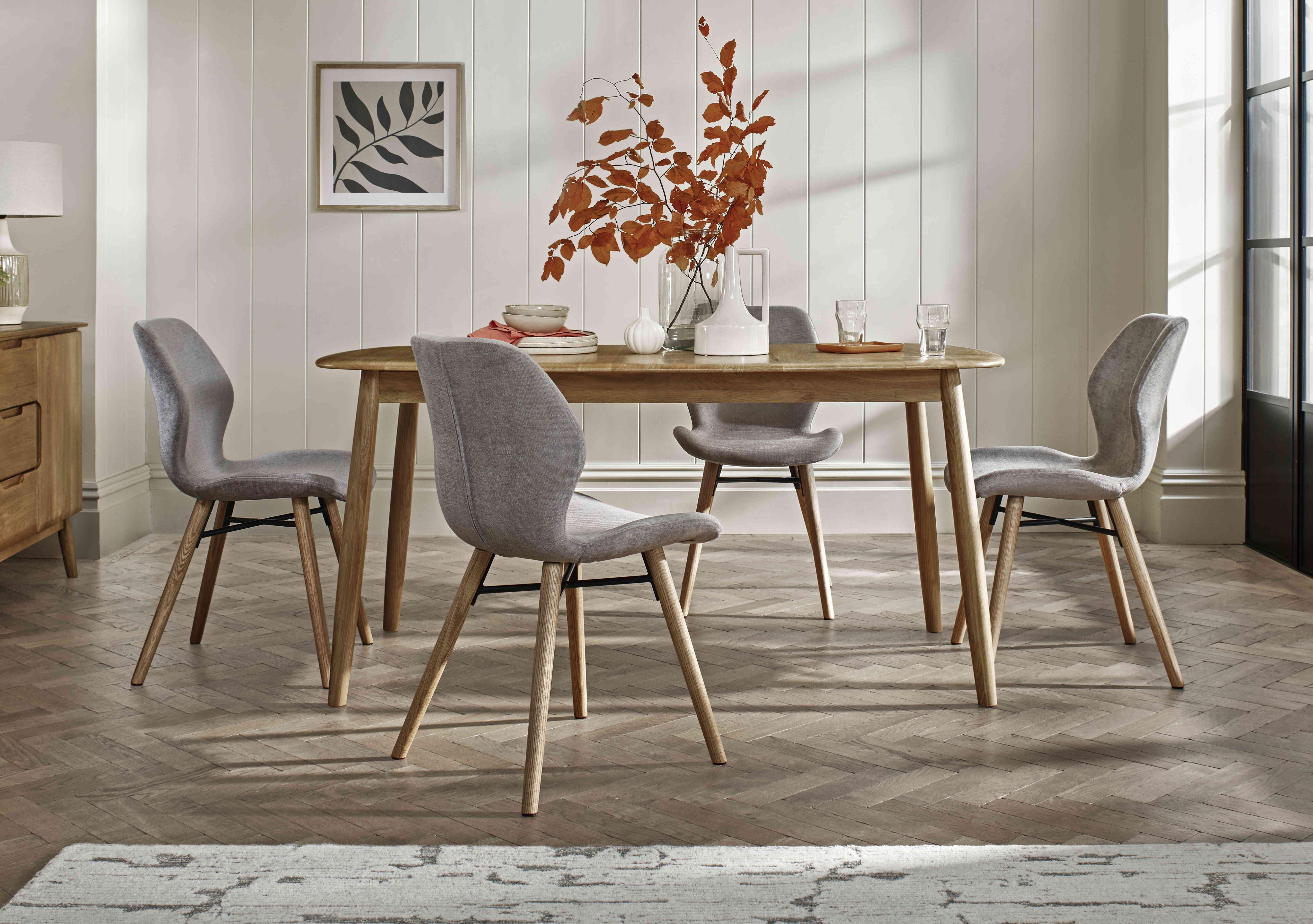 Norwegian danish store tapered dining chairs