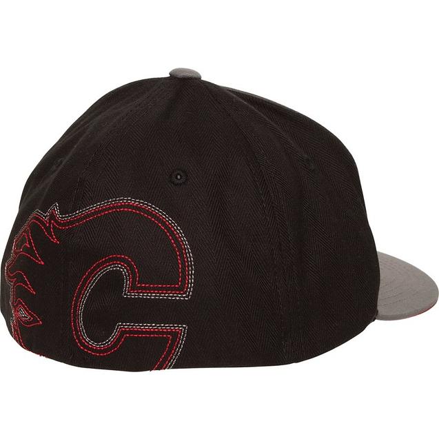 Black calgary hot sale flames hat