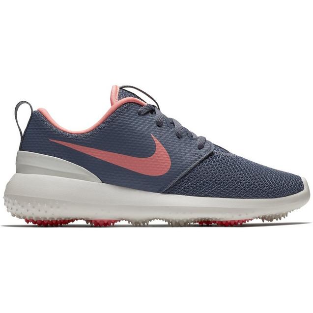 Women s Roshe G Spikeless Golf Shoe Grey Pink NIKE Golf Shoes Women s Golf Town Limited