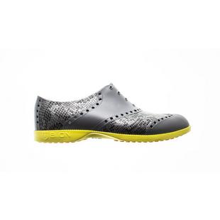 Women's Oxford Pattern Spikeless Shoe - Snake