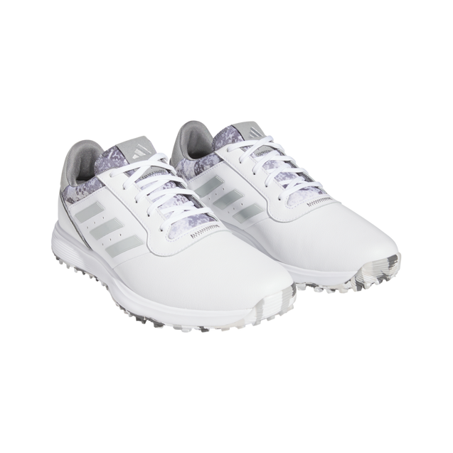 My super comfy golf shoes! Adidas Driver Val S in silver/white.