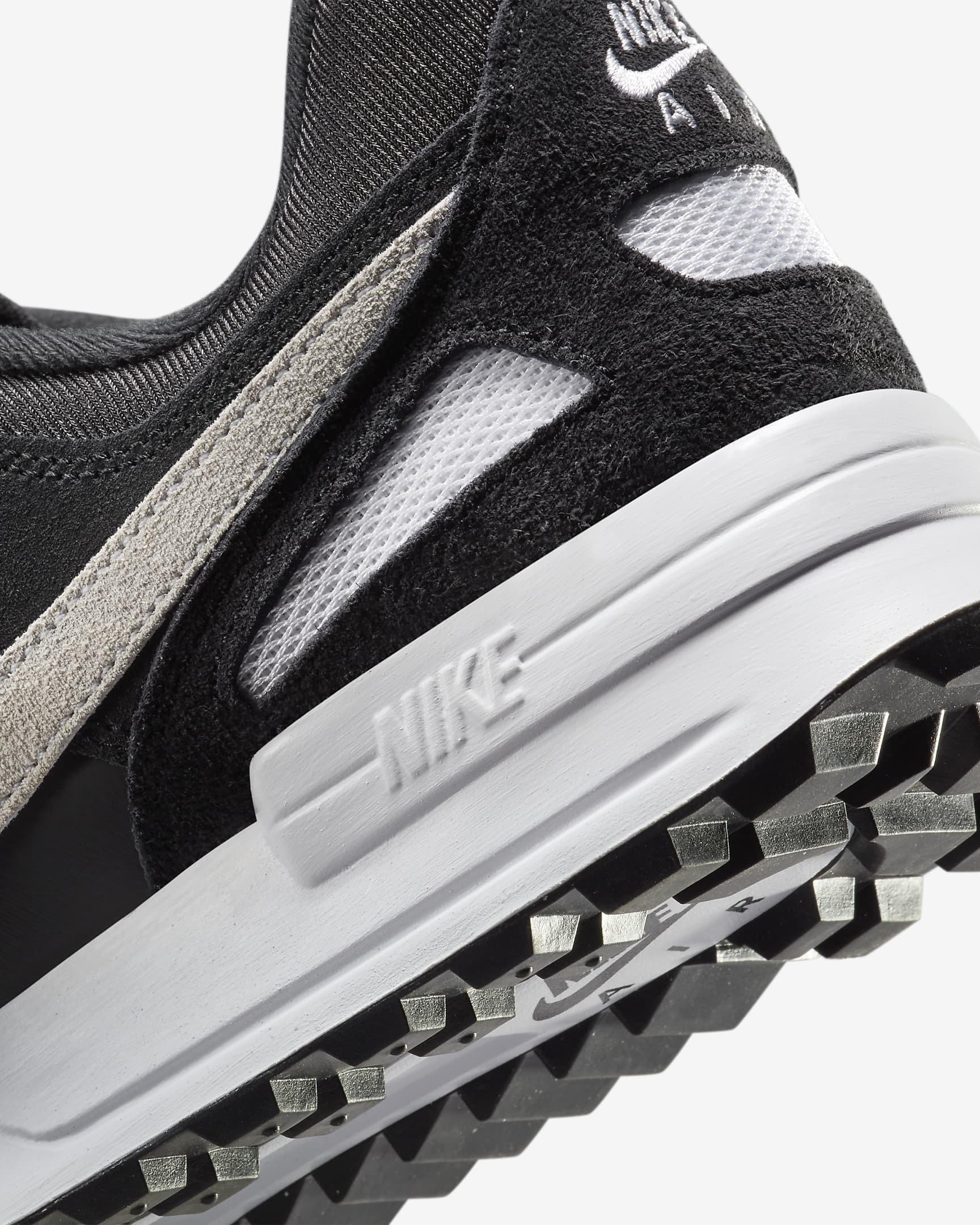 Prior Generation - Air Pegasus '89 G Spikeless Golf Shoe Black/White