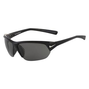 Skylon Ace Sunglasses - Black/White