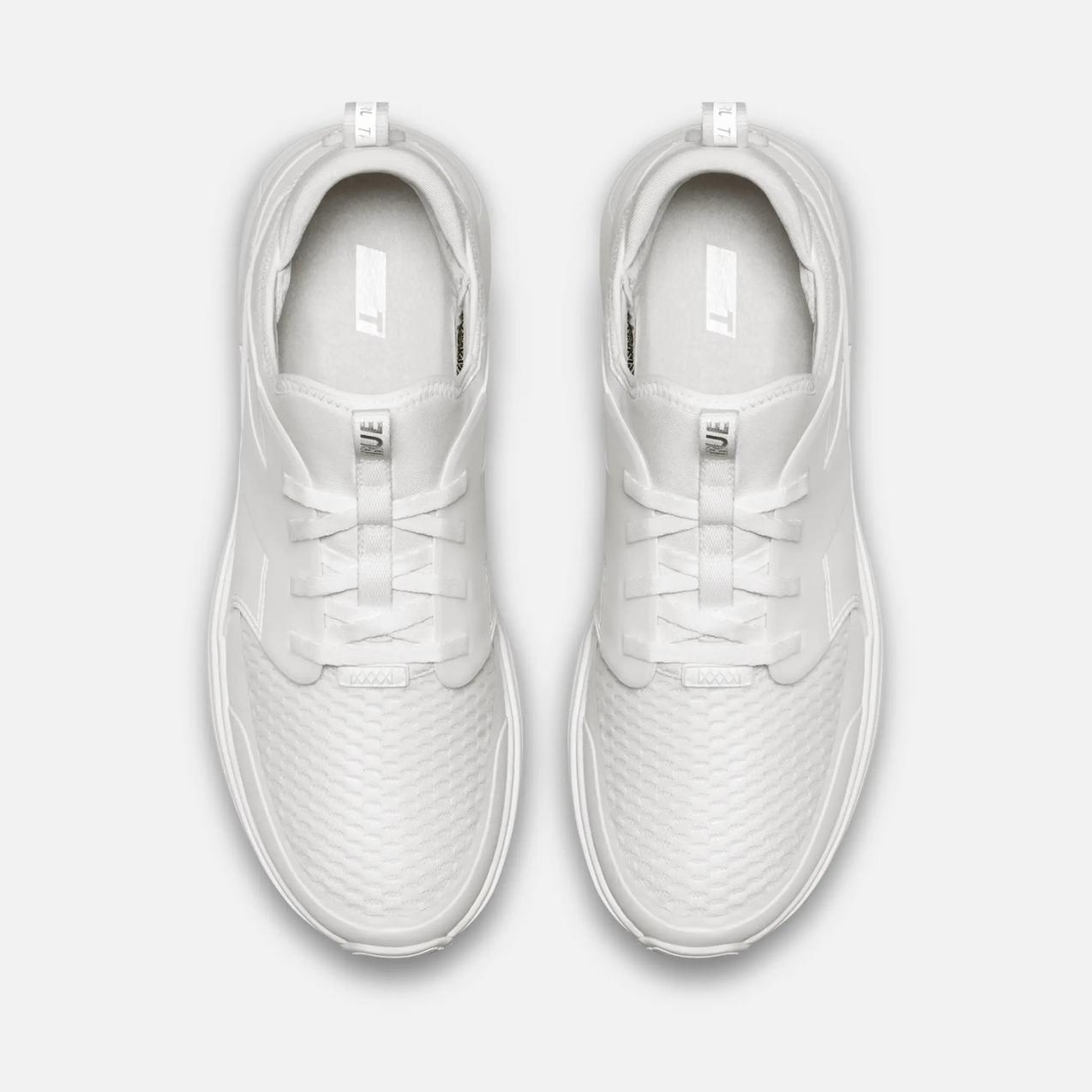 Men's TRUE Lux G Spikeless Golf Shoe- White on White