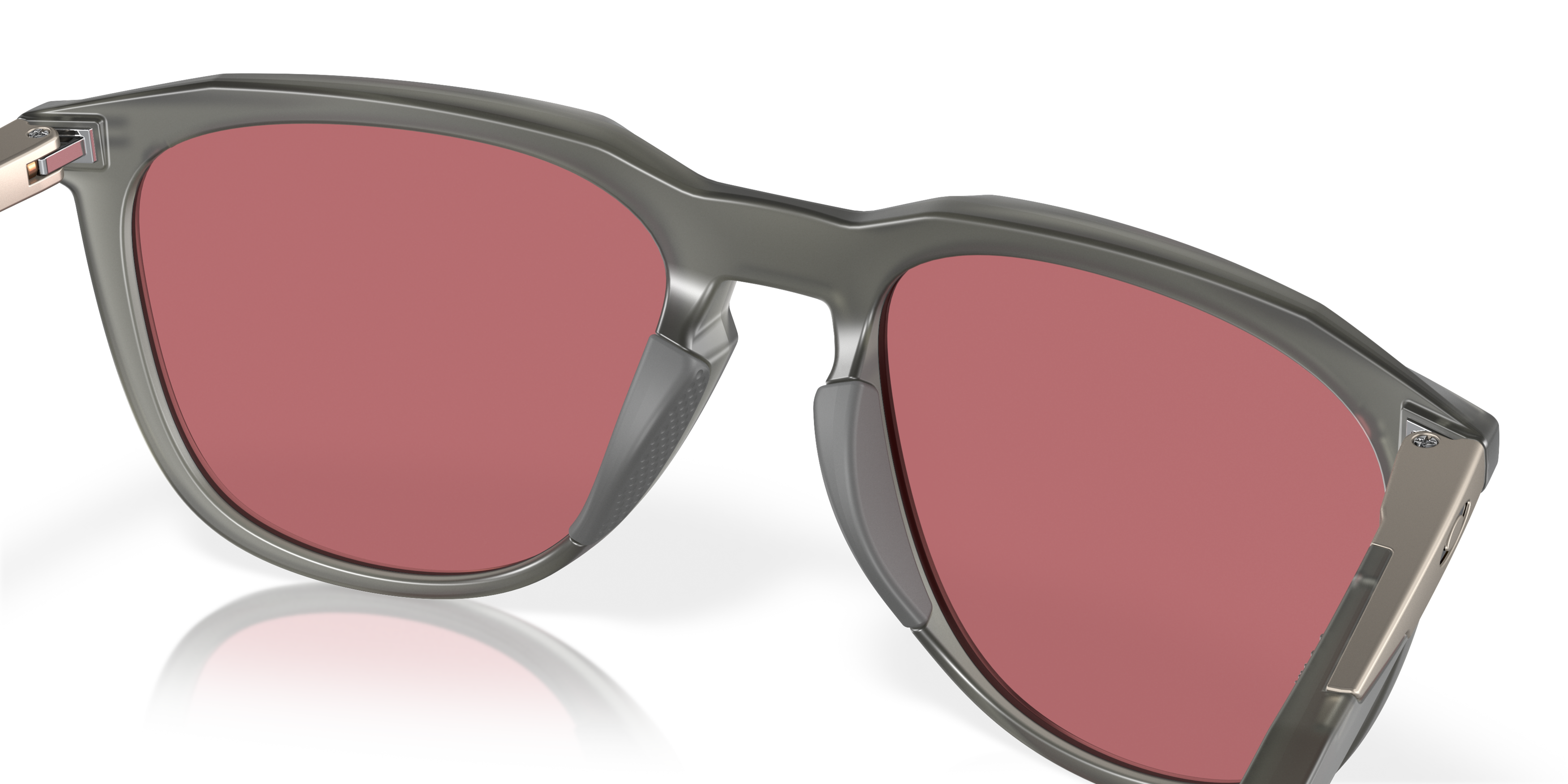 Thurso Matte Grey Smoke w/ Prizm Dark Golf Sunglasses