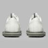 Chaussures sans crampons avec motif têtes de mort et de tés en relief pour hommes – Blanc / gris foncé