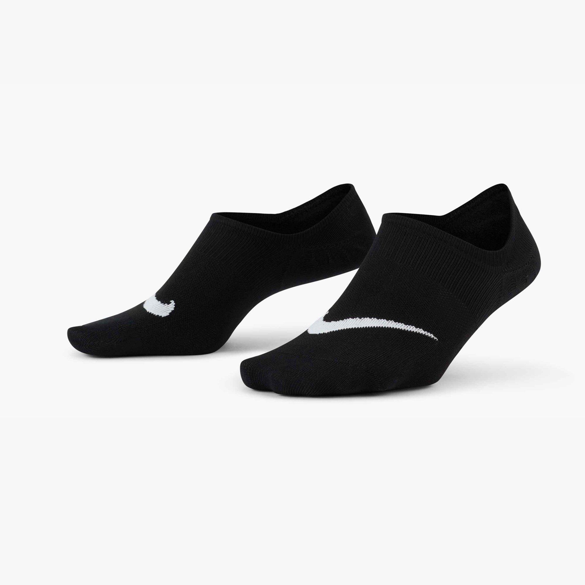 Nike | Women's Everyday Plus Lightweight Footie Socks, Black, Size Medium