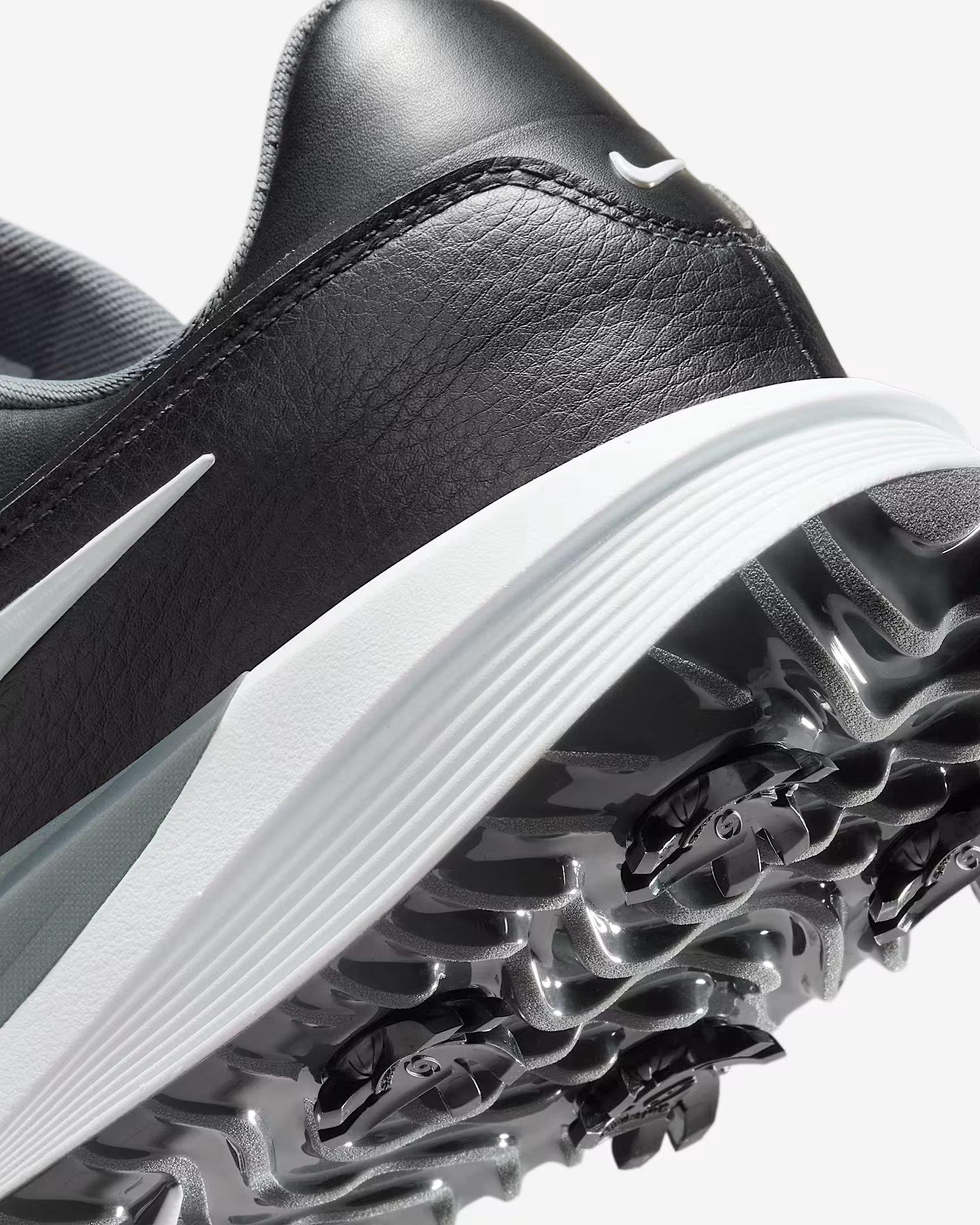 Victory Pro 4 Spiked Golf Shoe - Black/White