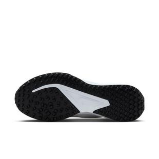 Prior Generation - Infinity G 2 Spikeless Golf Shoe - White/Grey/Yellow NIKE