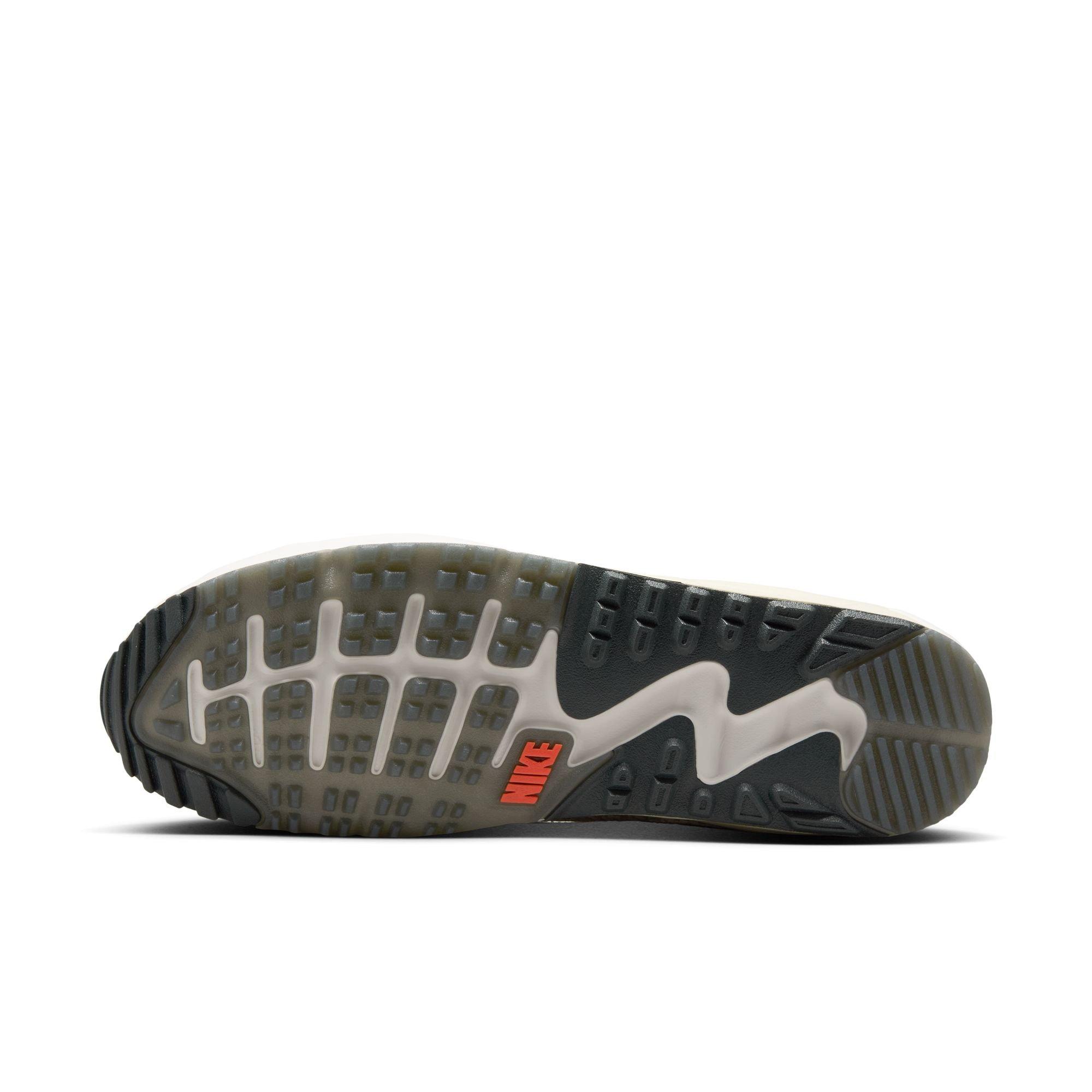 Prior Generation - Air Max 90 G NRG Spikeless Golf Shoe White/Gold/Black