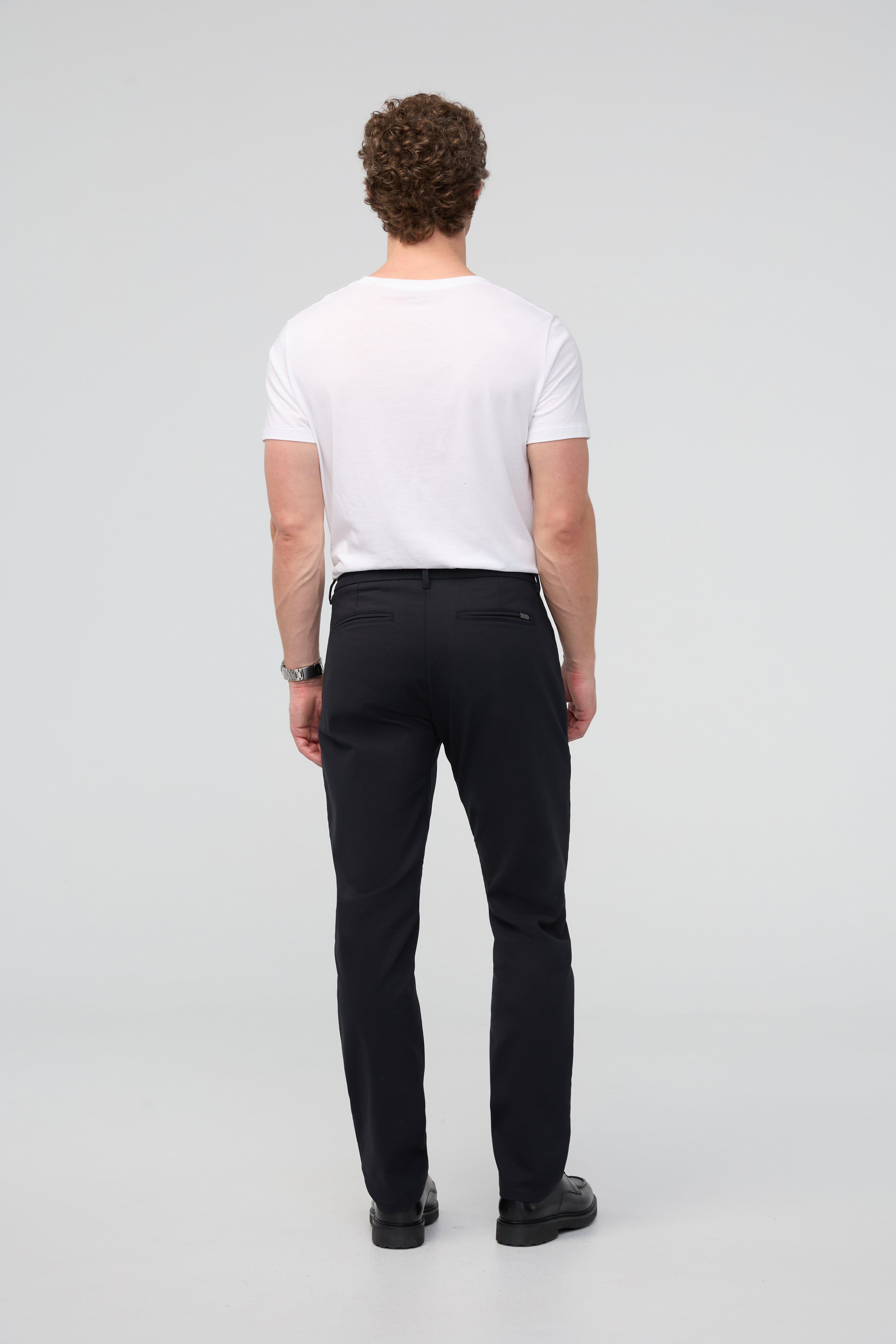Men's NuStretch Relaxed Taper Chino