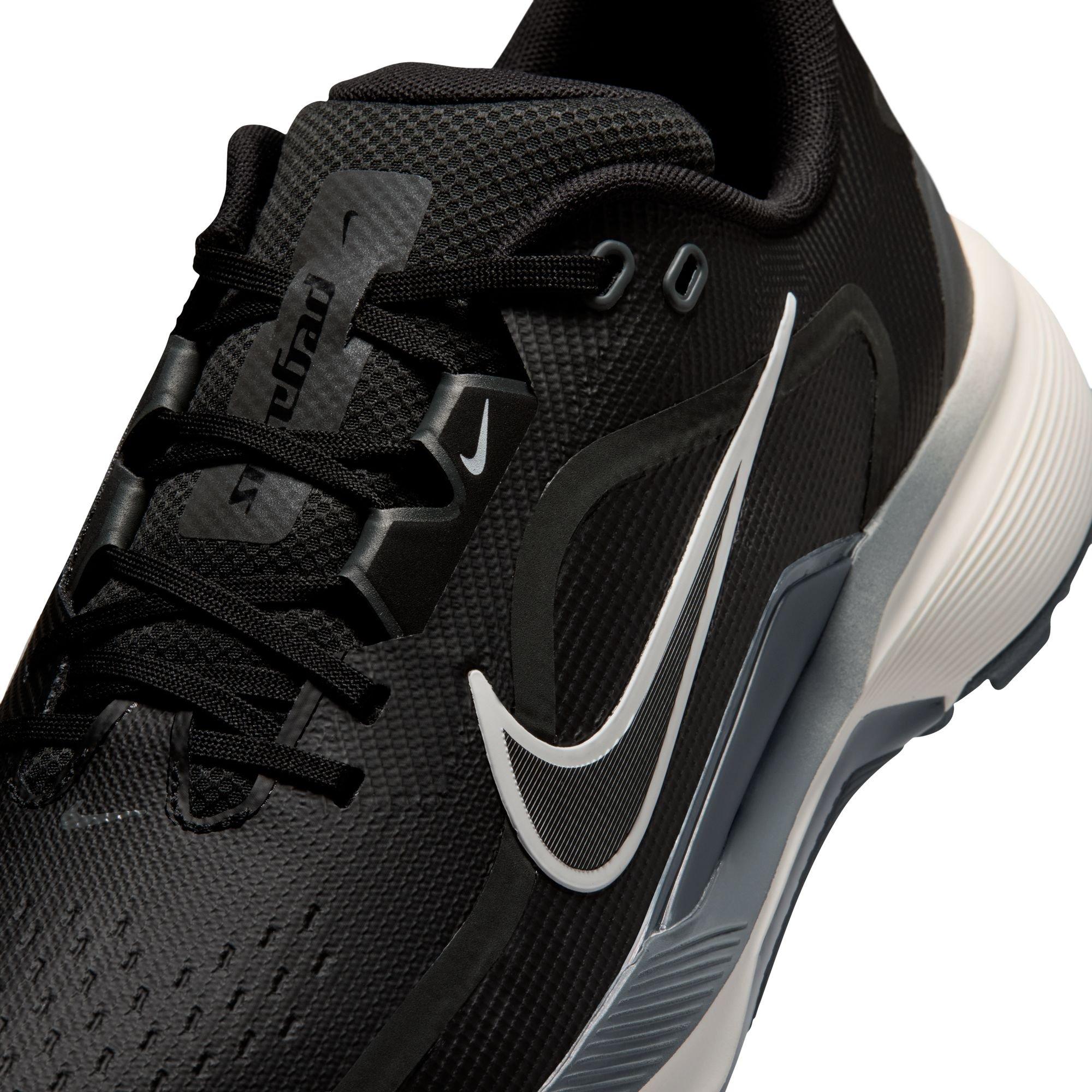 Pegasus 1 G Spikeless Golf Shoe