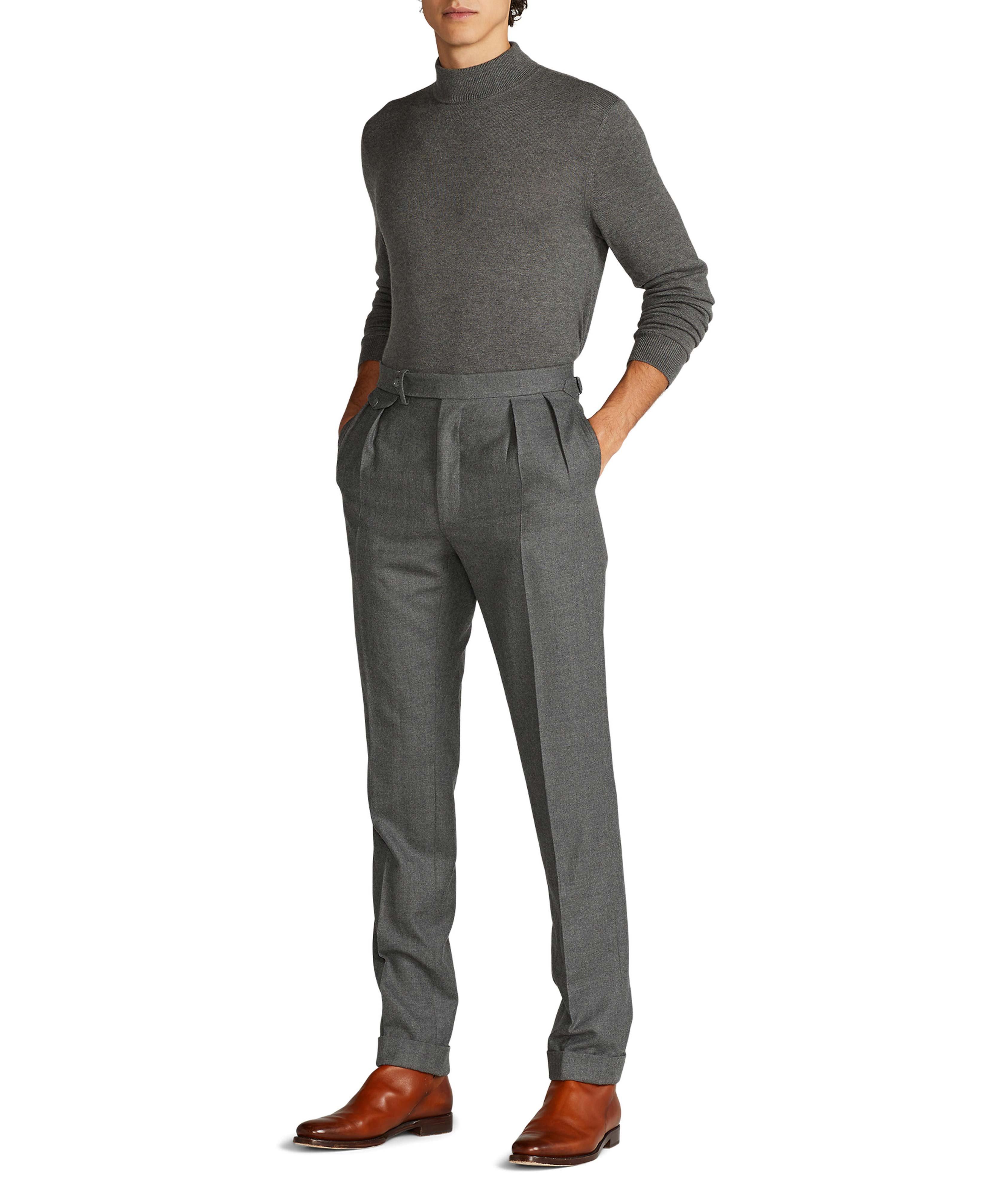 Cashmere Knit Turtleneck image 3