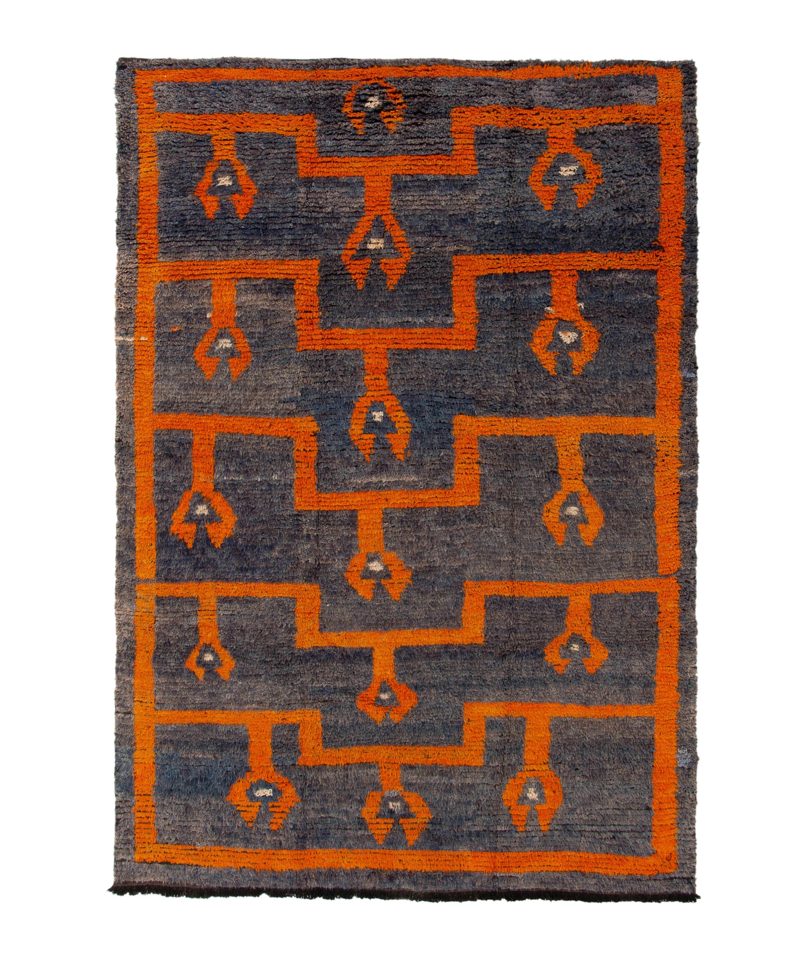 Vintage Tulu Shag Rug In Geometric Pattern