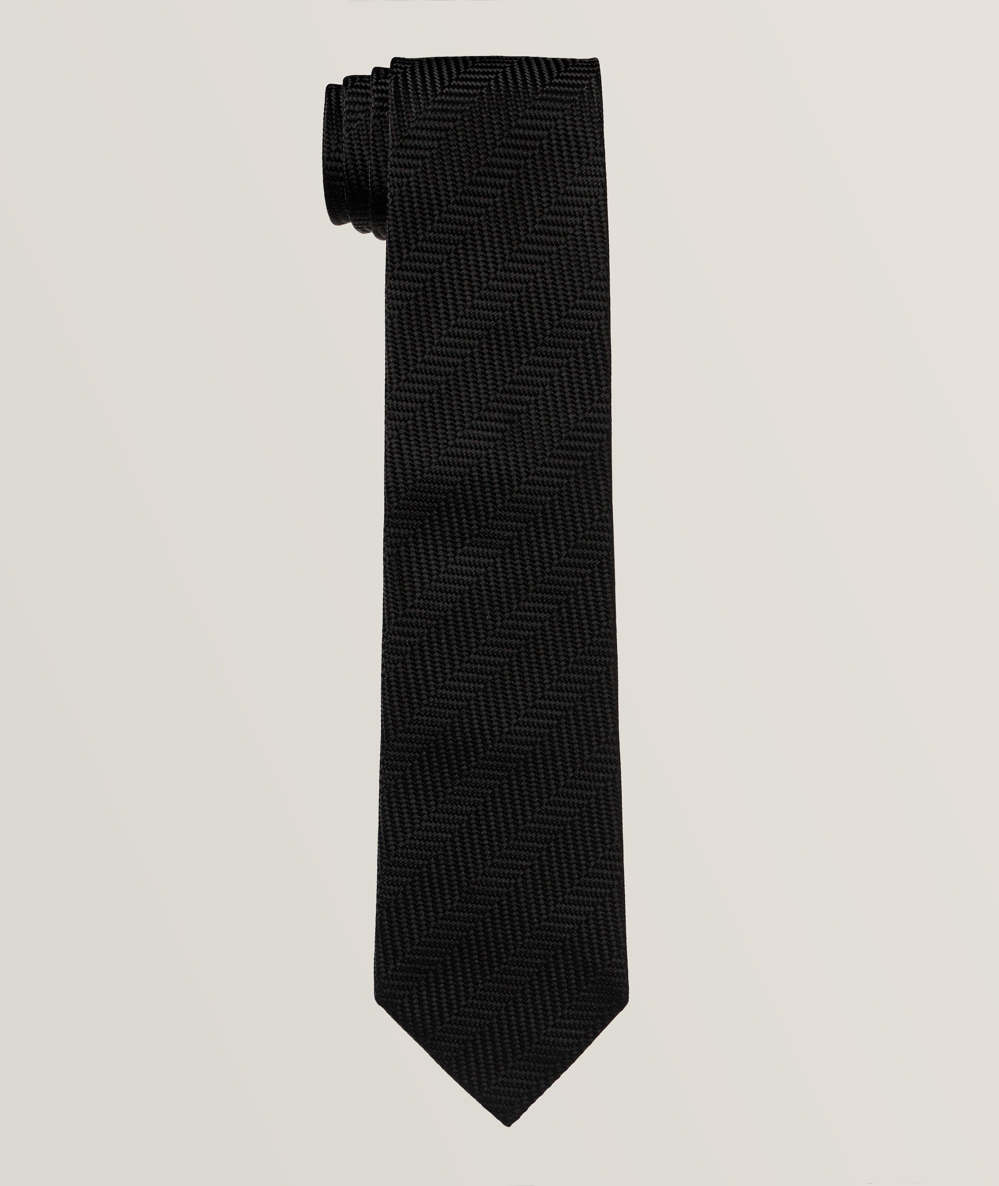 Linear Pattern Silk Tie