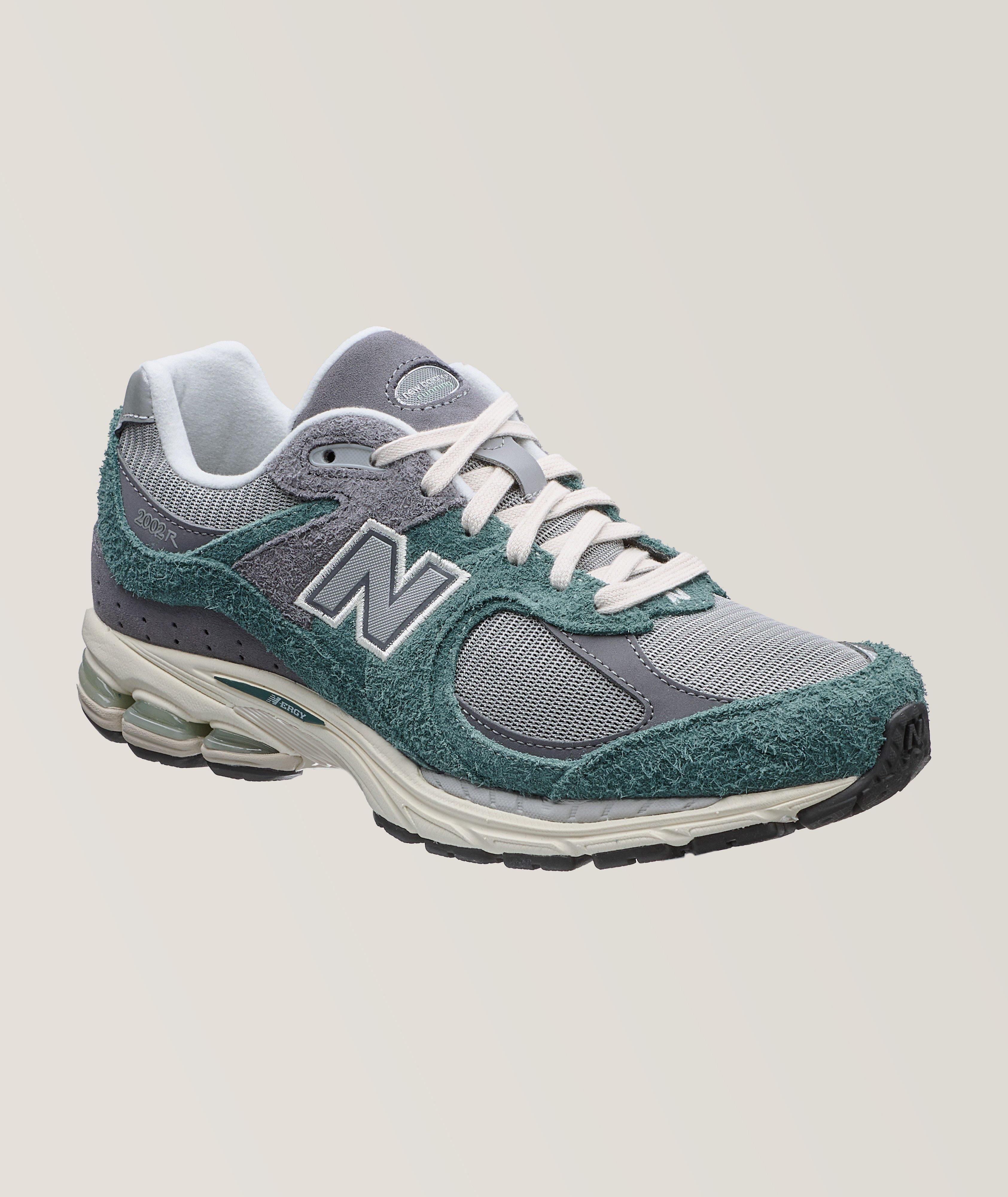 2002R Sneakers image 0