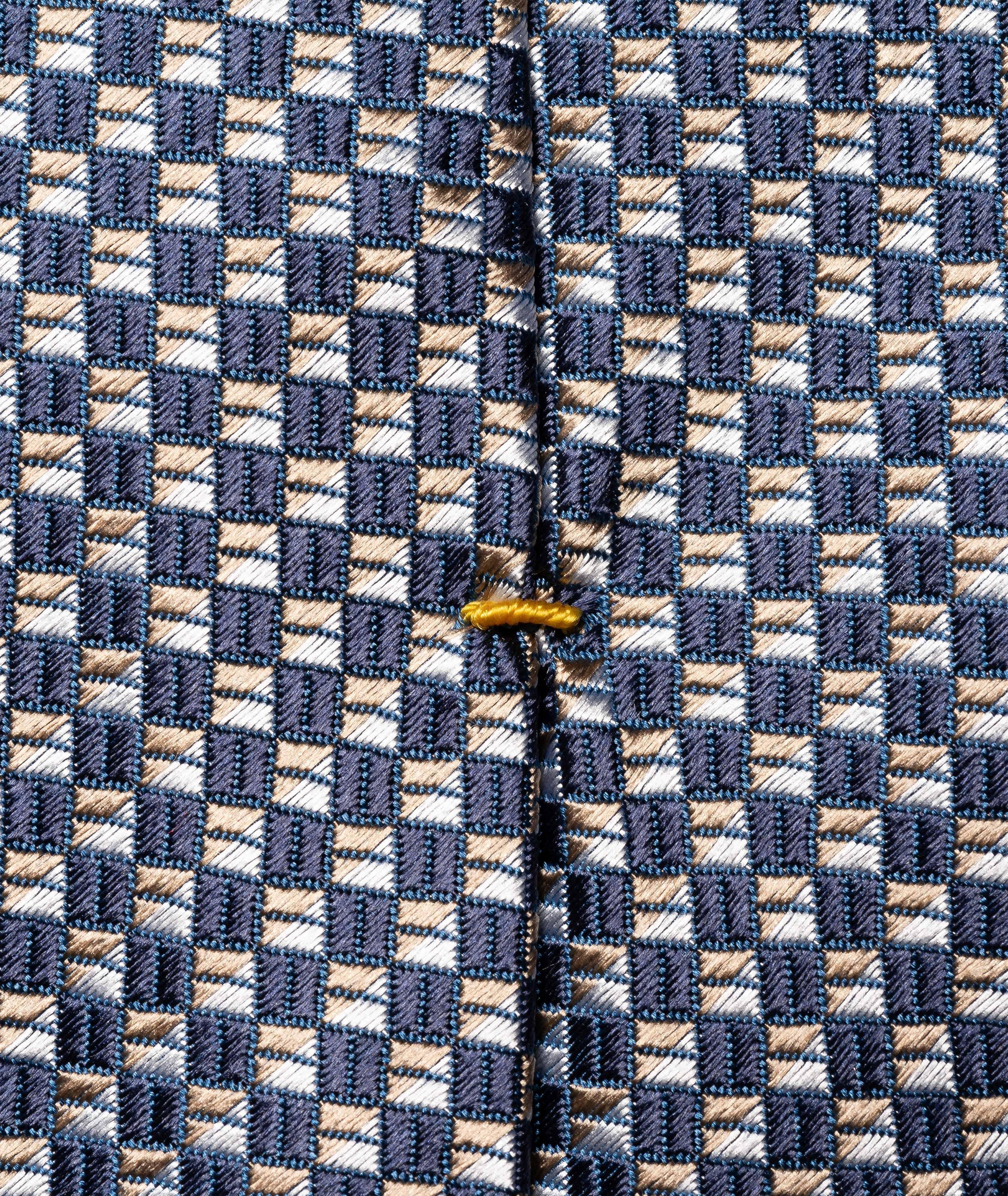Cravate en soie à motif géométrique image 1