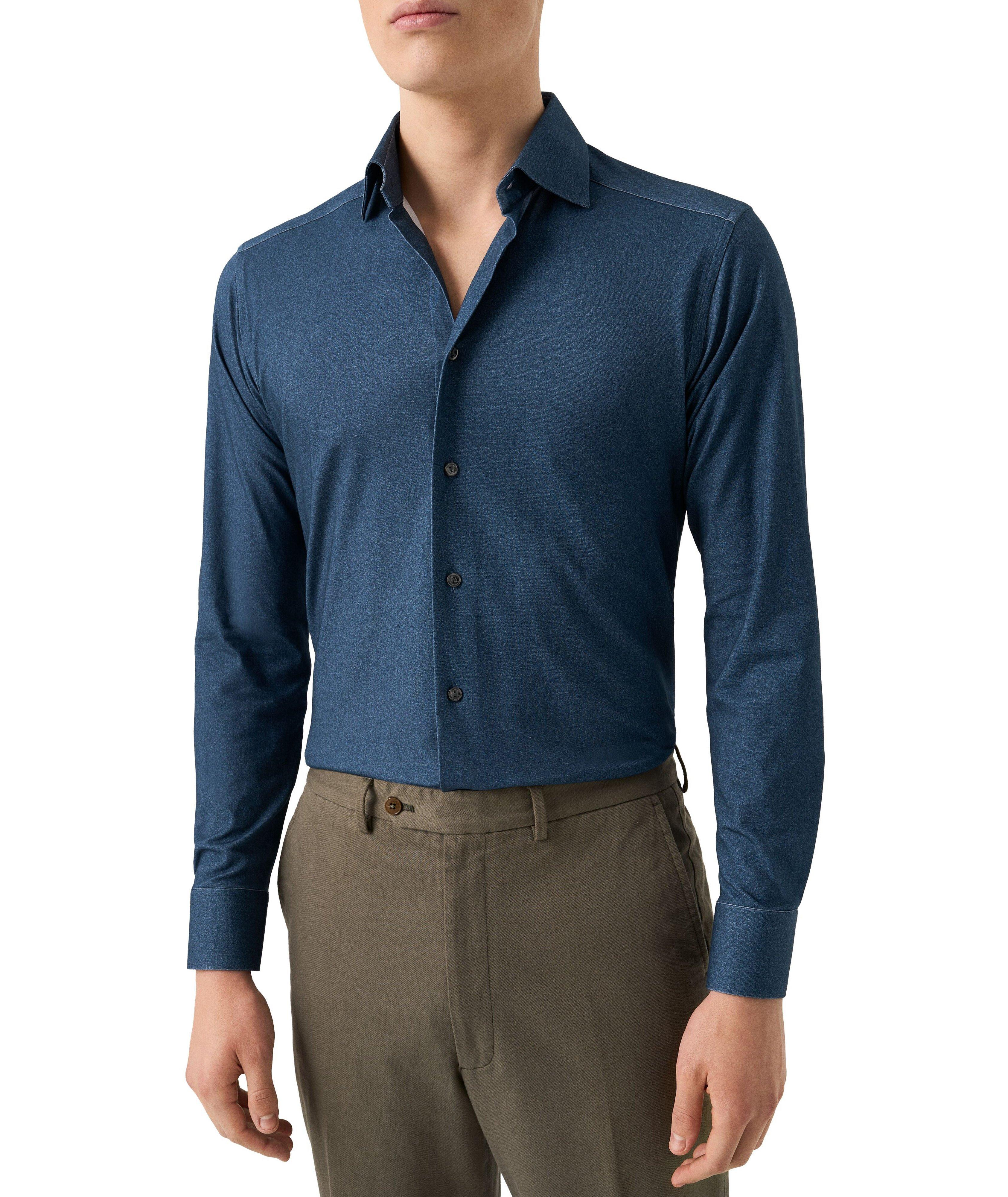 Chemise en tissu extensible de coupe amincie image 2