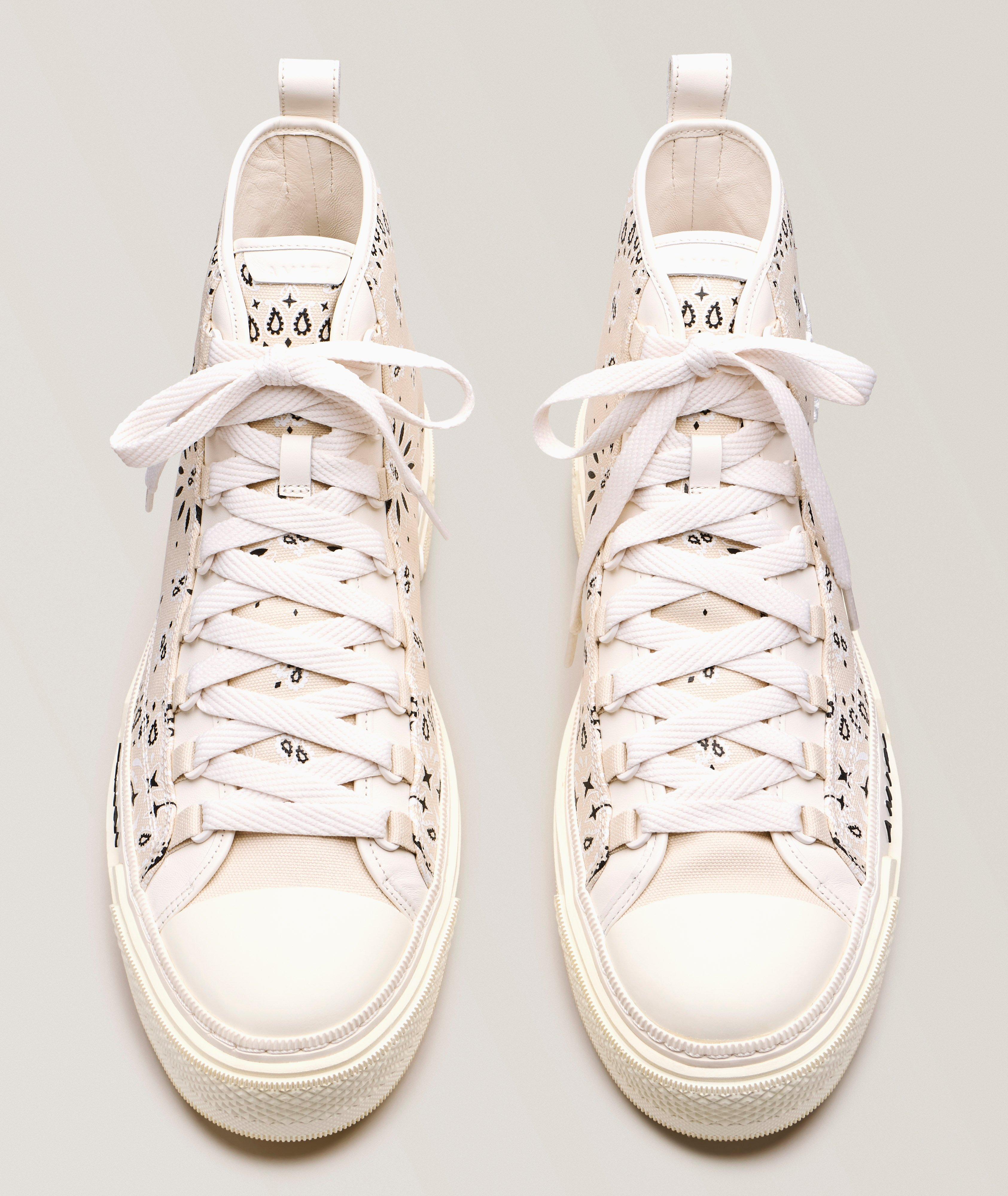 Chaussures sport montantes en toile imprimé-bandana image 1