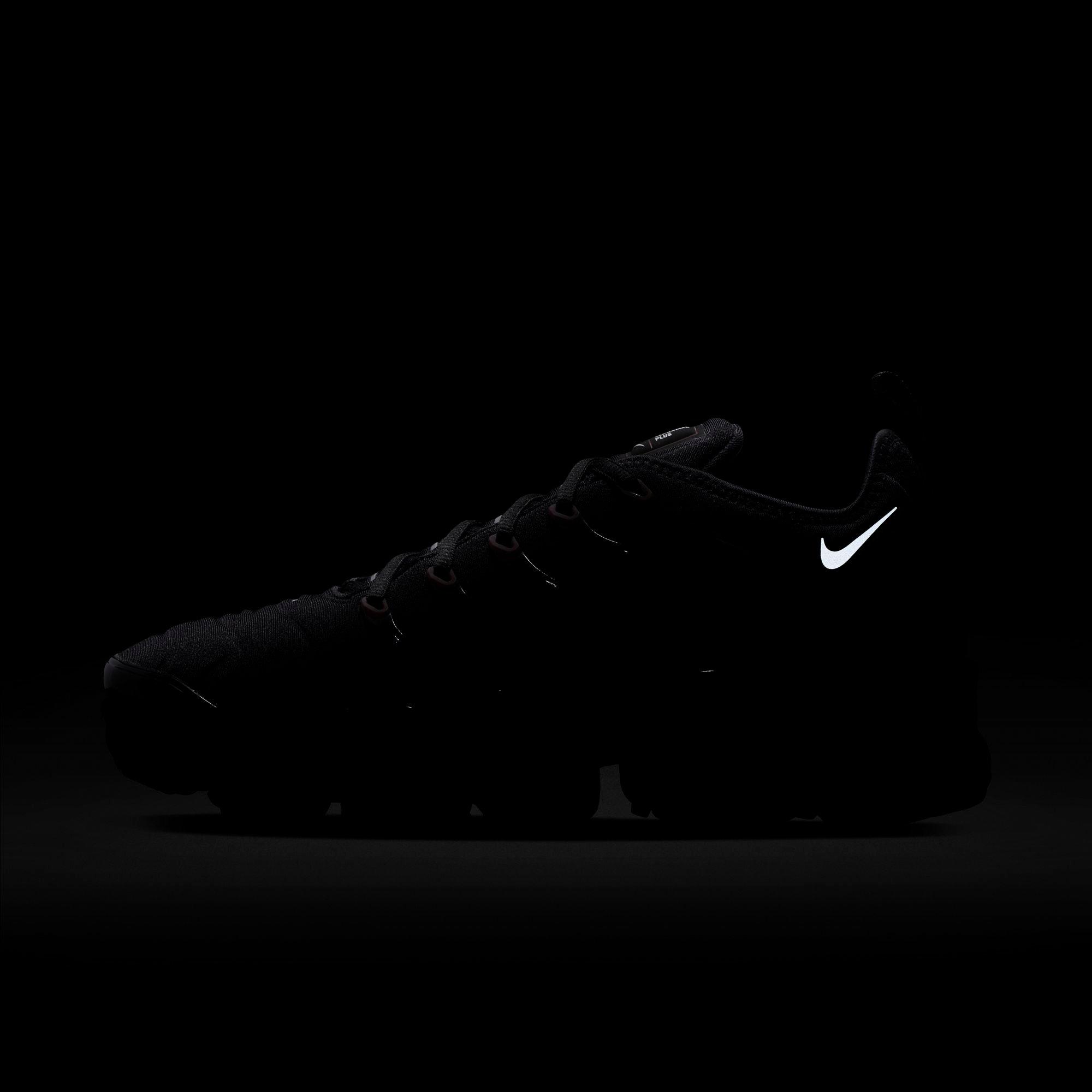 nike air vapormax plus noble red