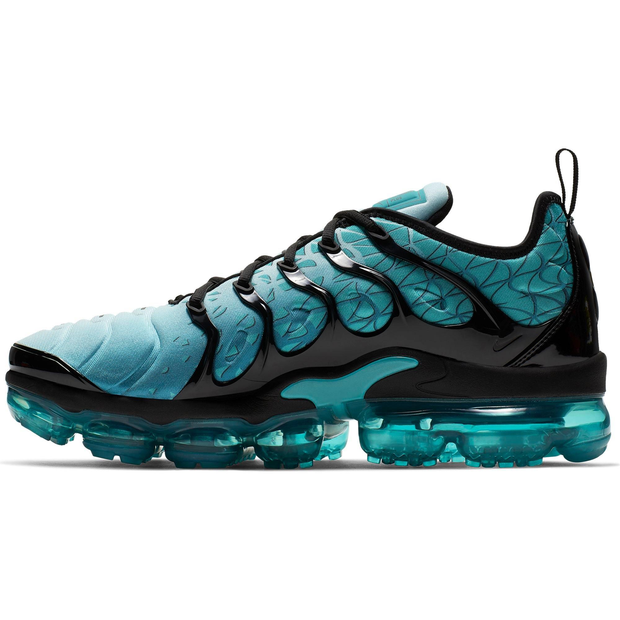 vapormax plus black cheap