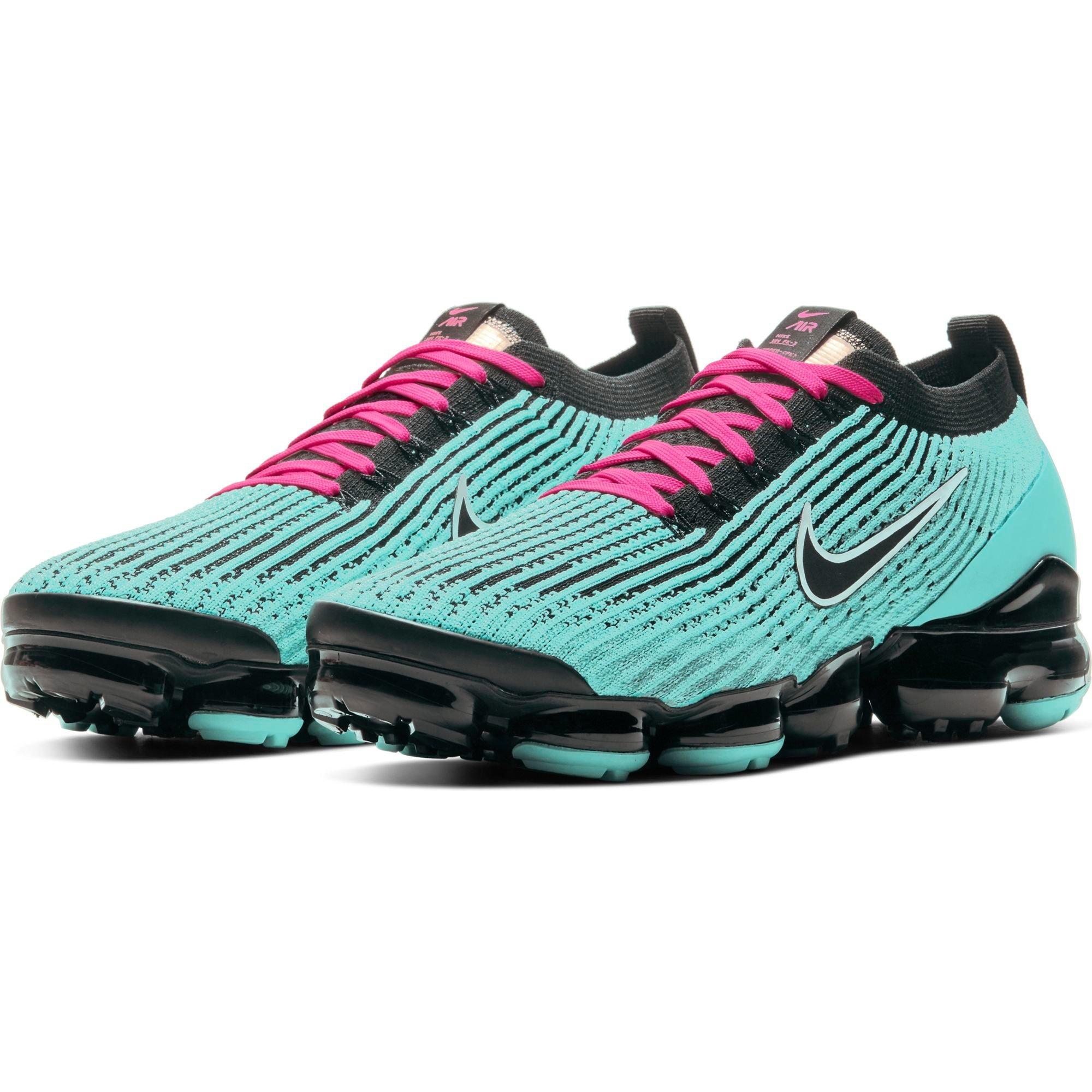 pink vapormax men