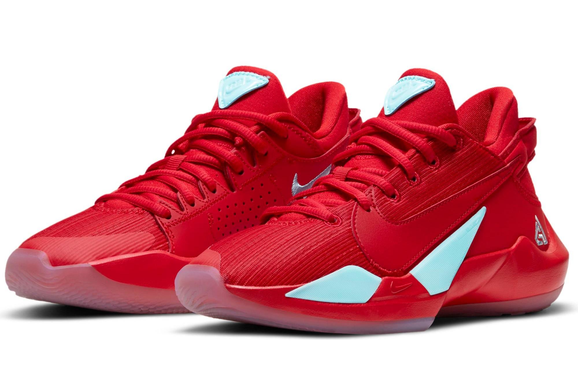 Giannis antetokounmpo hot sale red shoes