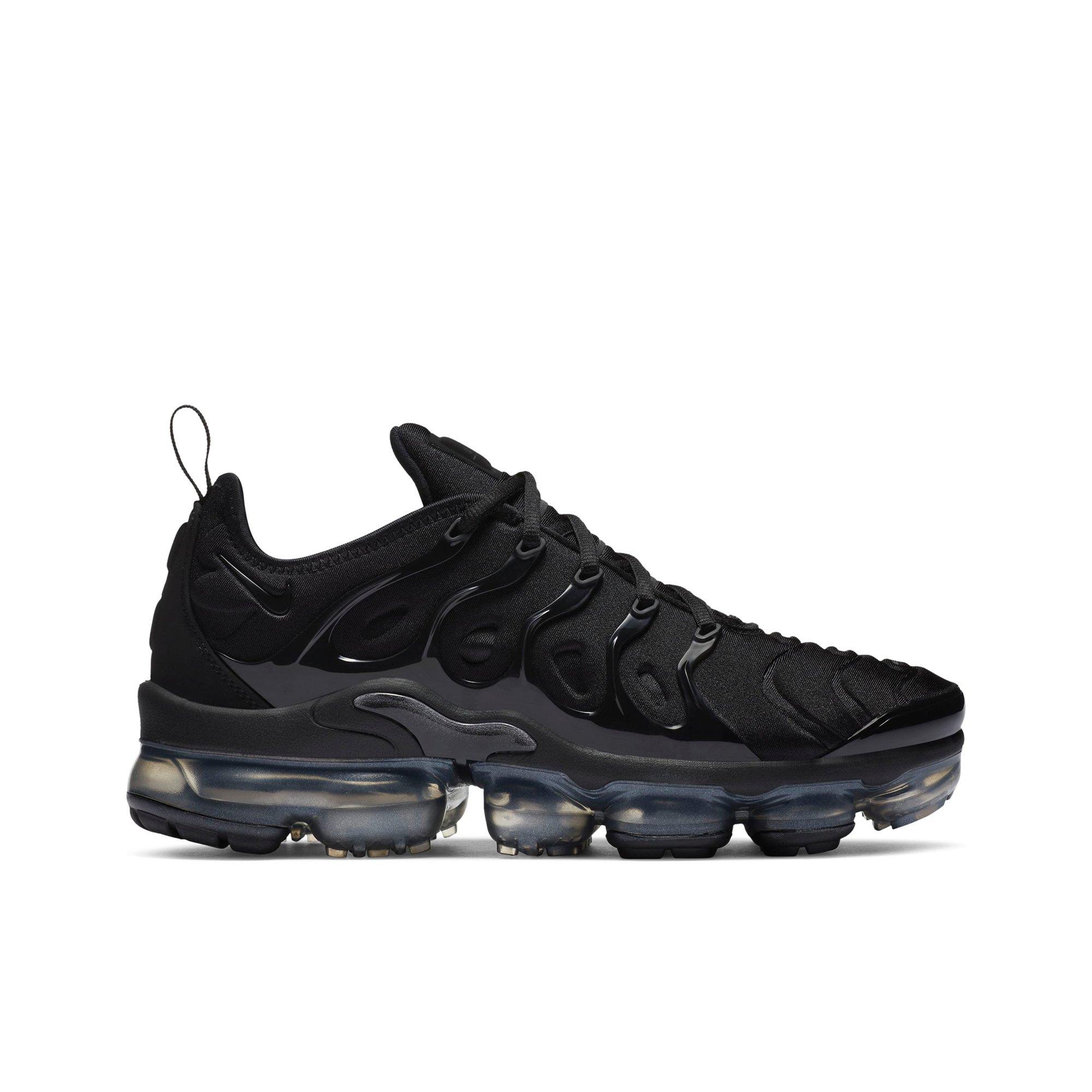 anthracite vapormax plus