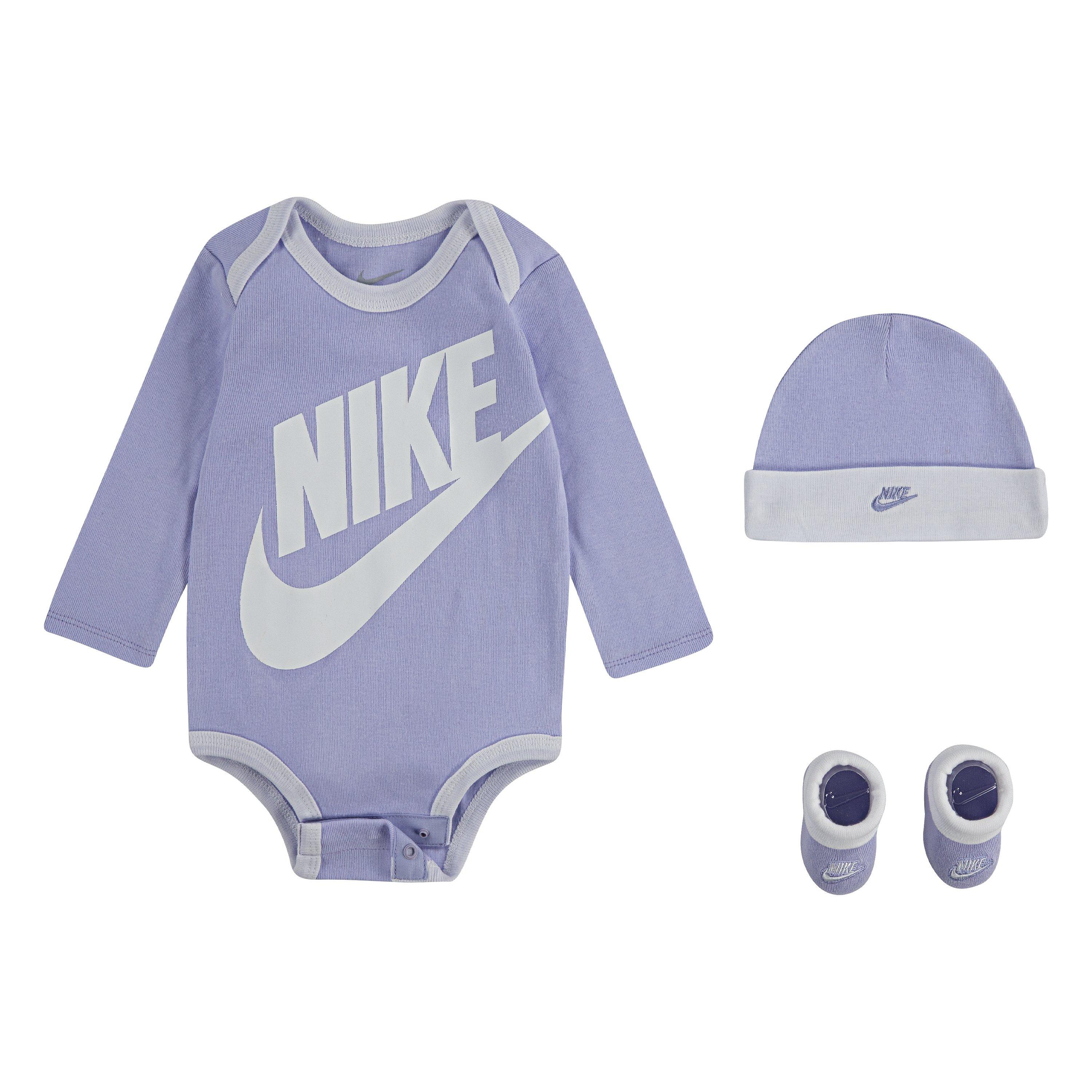 nike infant set