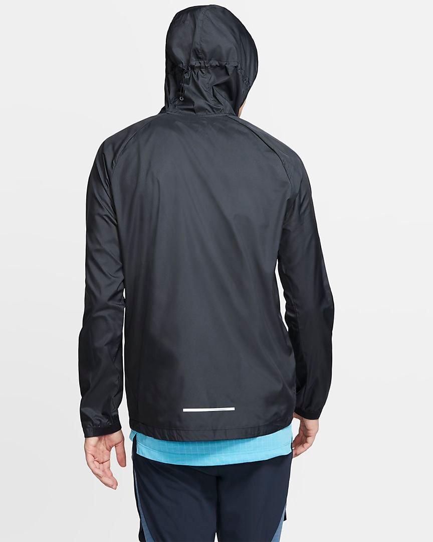 nike essential men's running jacket