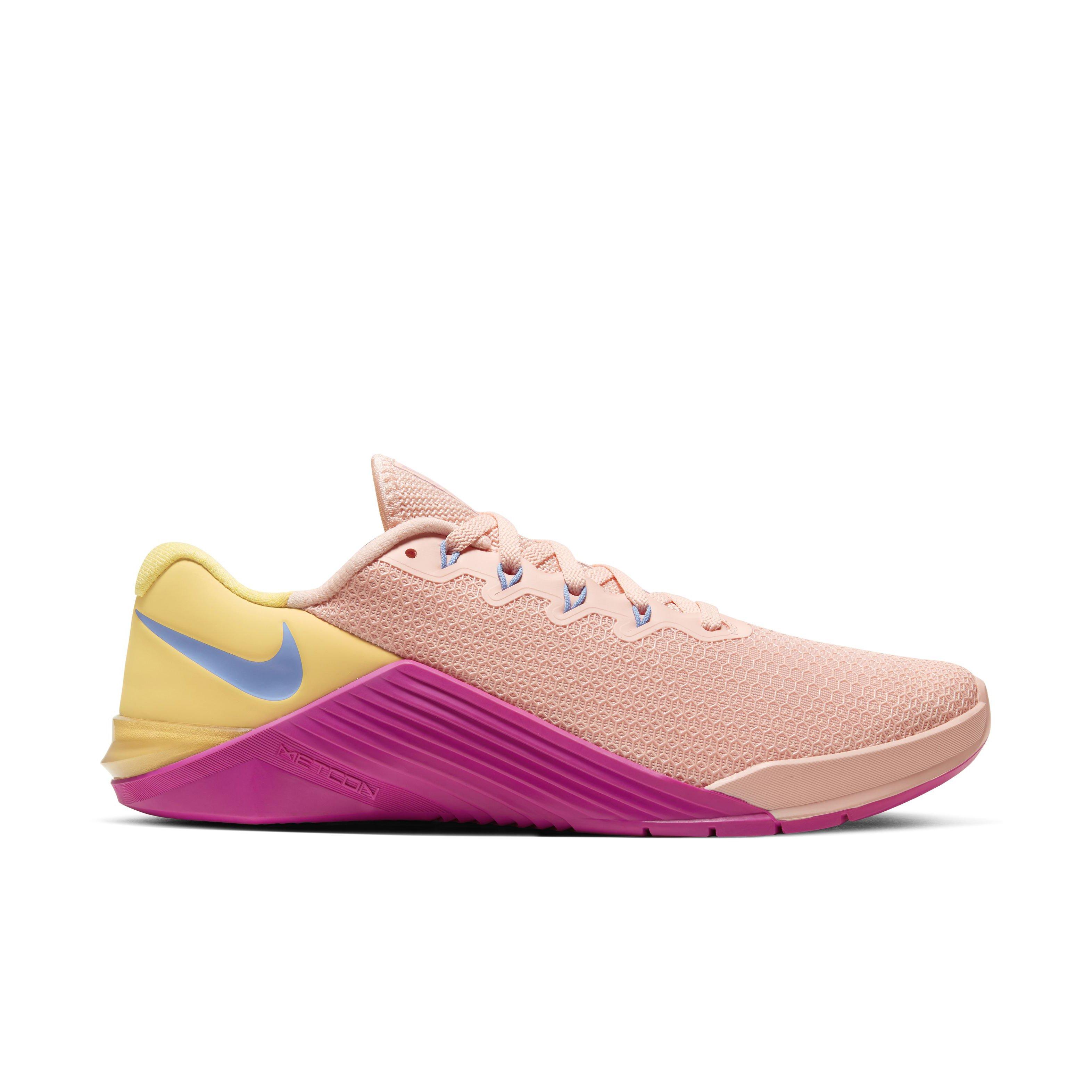 nike metcon 5 rose gold