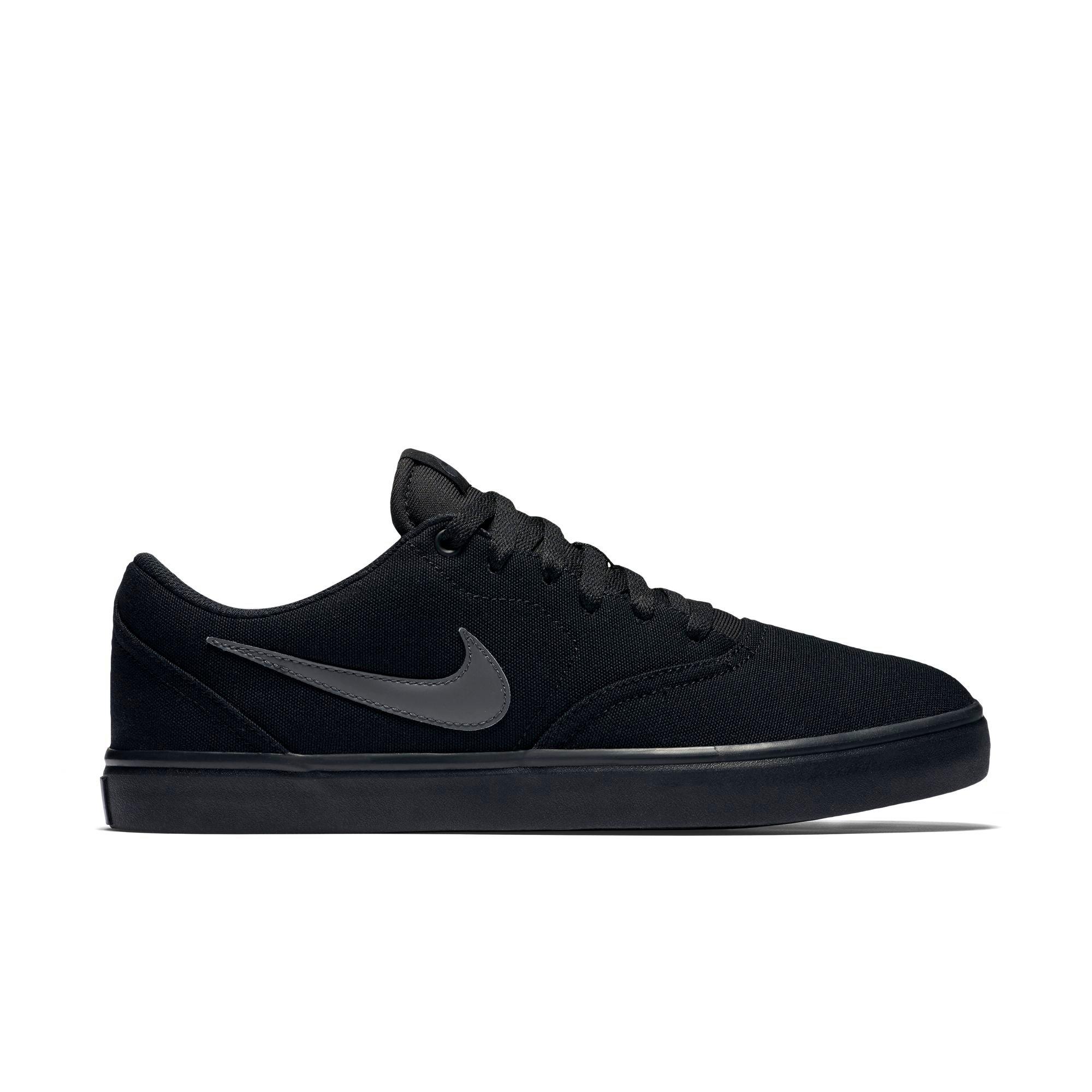 black canvas nike