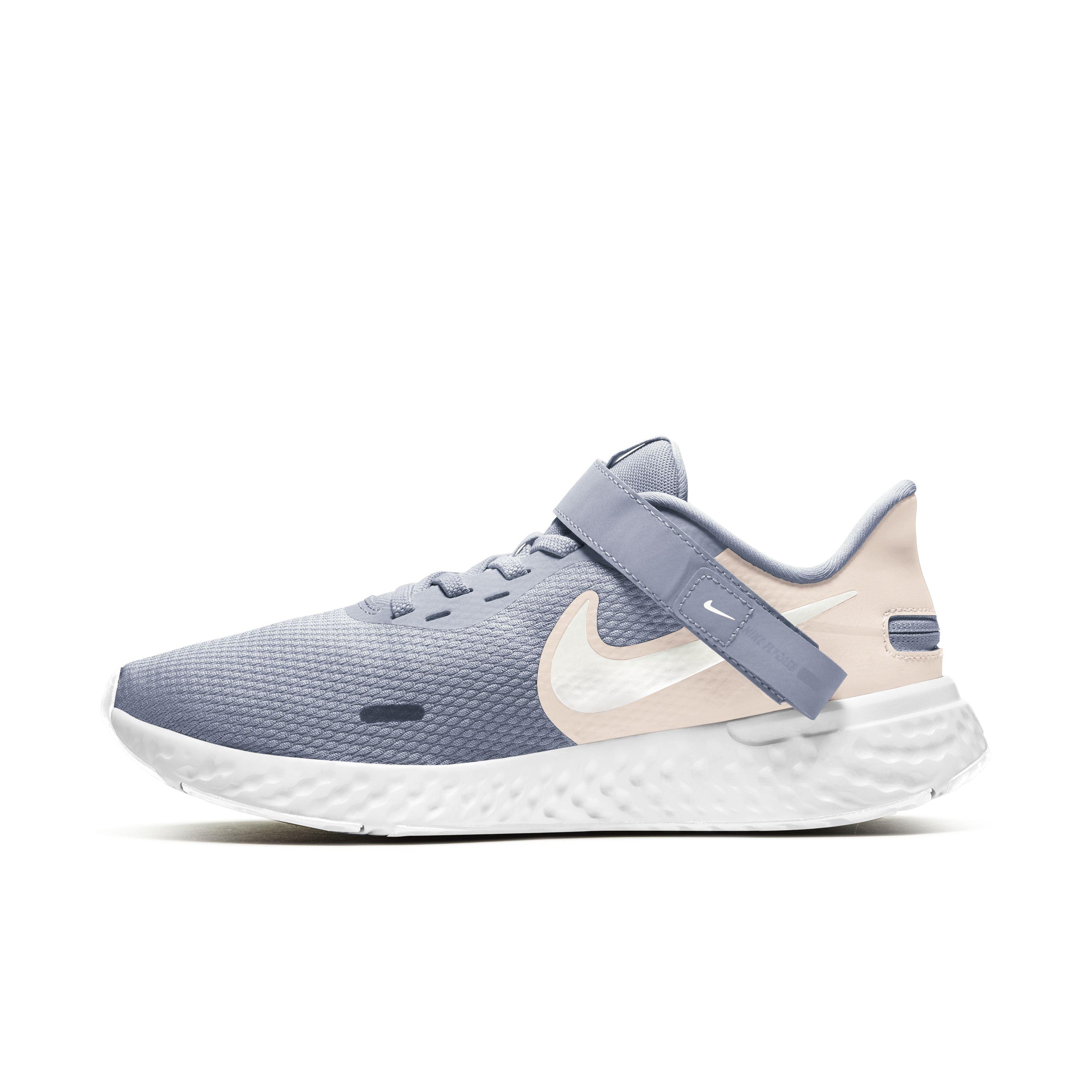 nike revolution 4 flyease women's