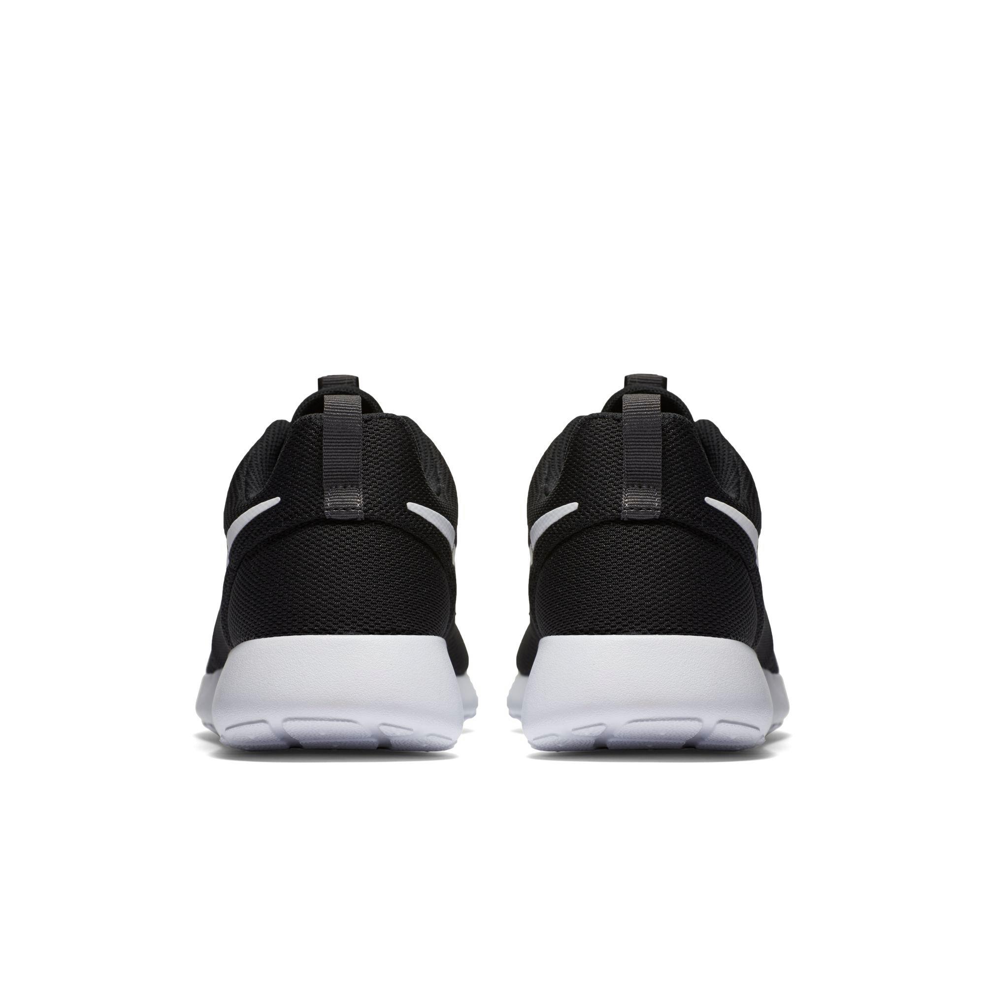 black and white roshes womens