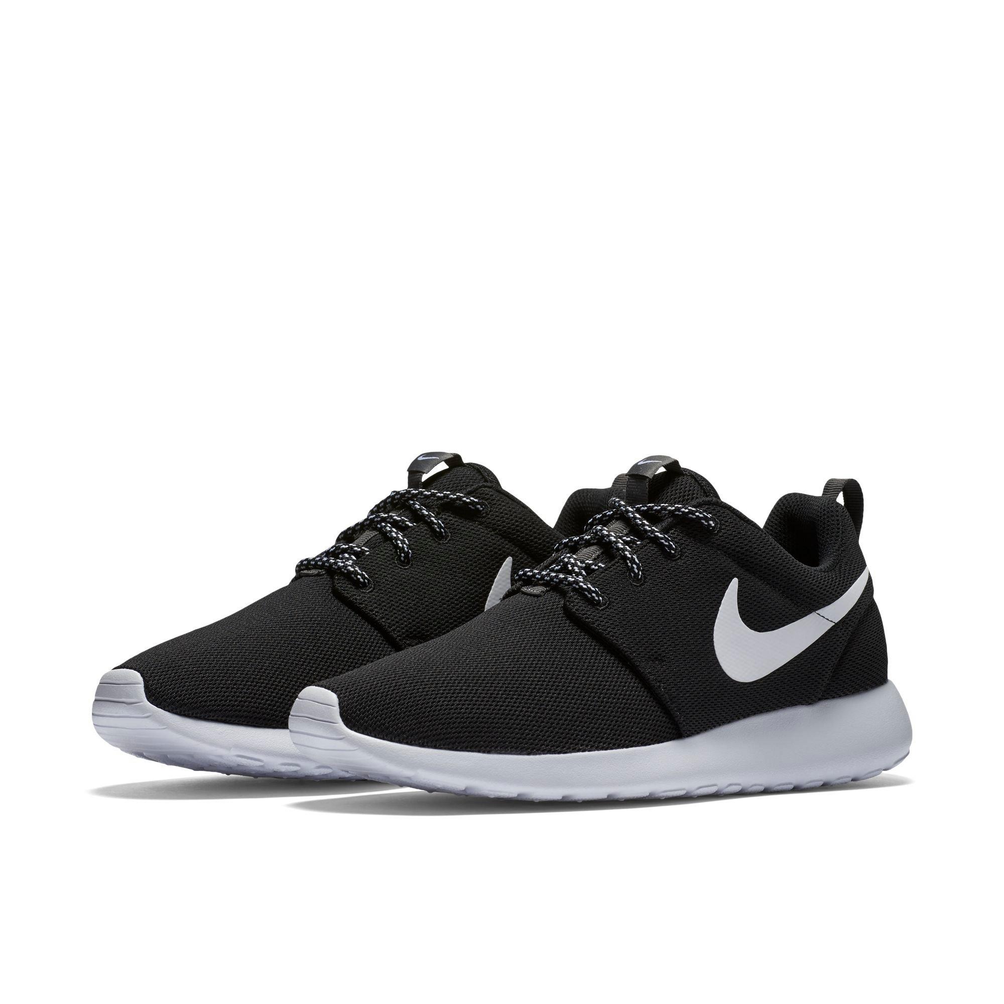 nike roshe womens black