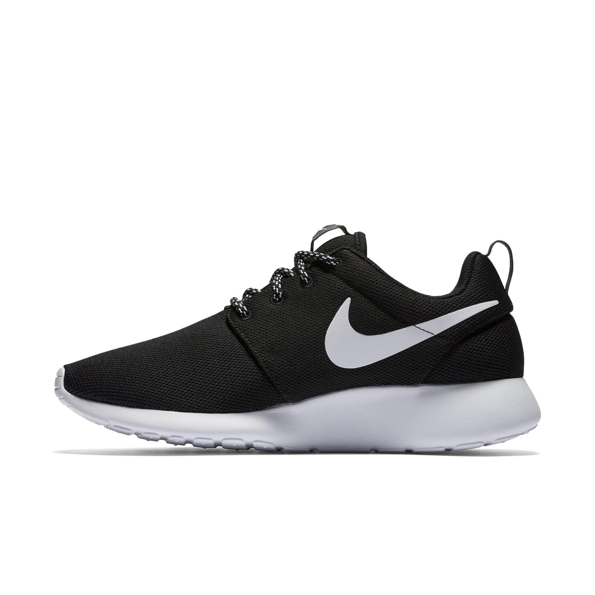 nike womens roshe one black