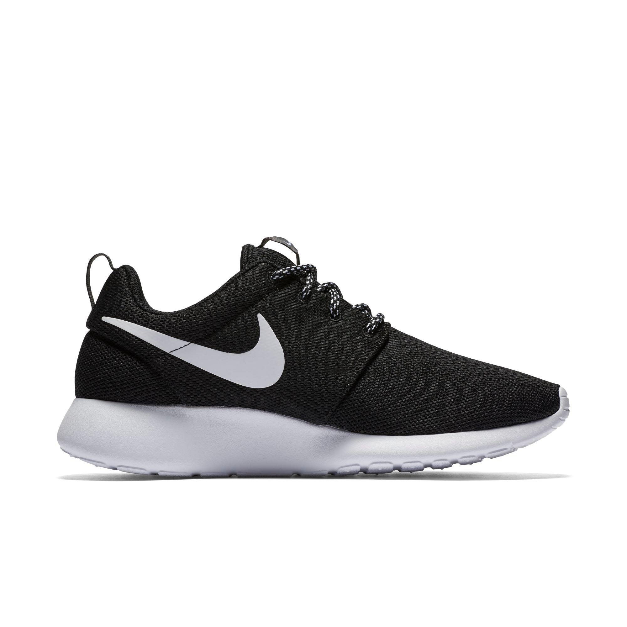 nike roshe one all black womens