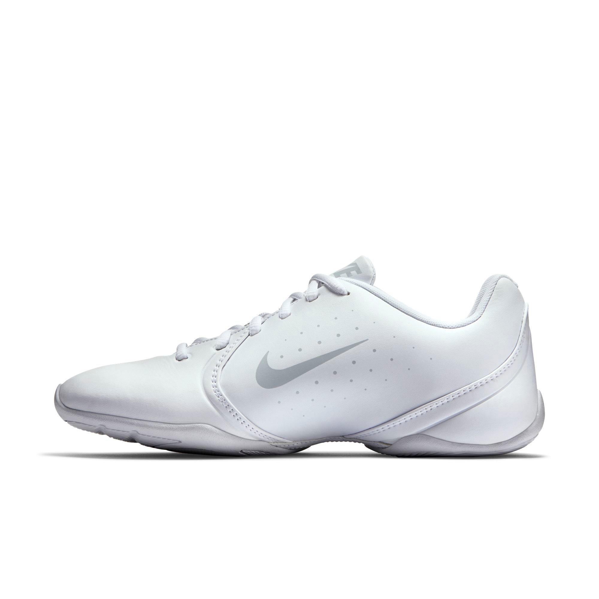 cheer shoes nike sideline iii