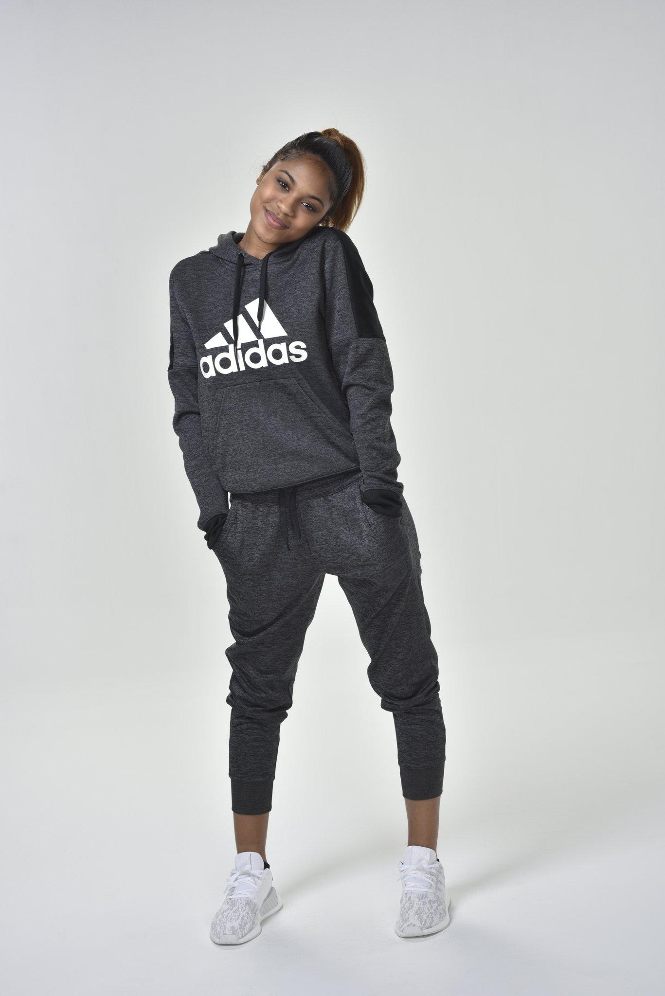 adidas women's team issue fleece jogger pants