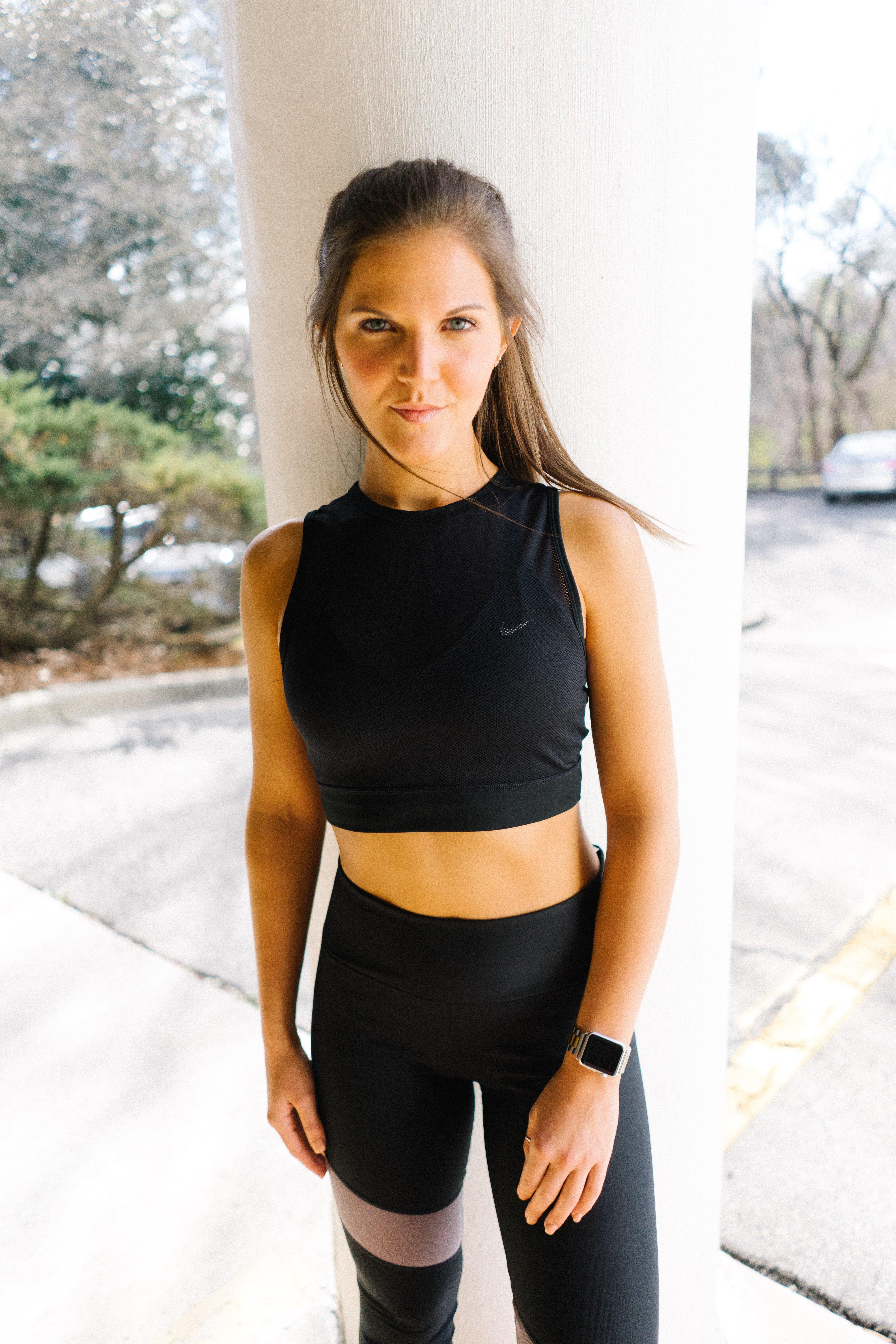 nike womens running crop top