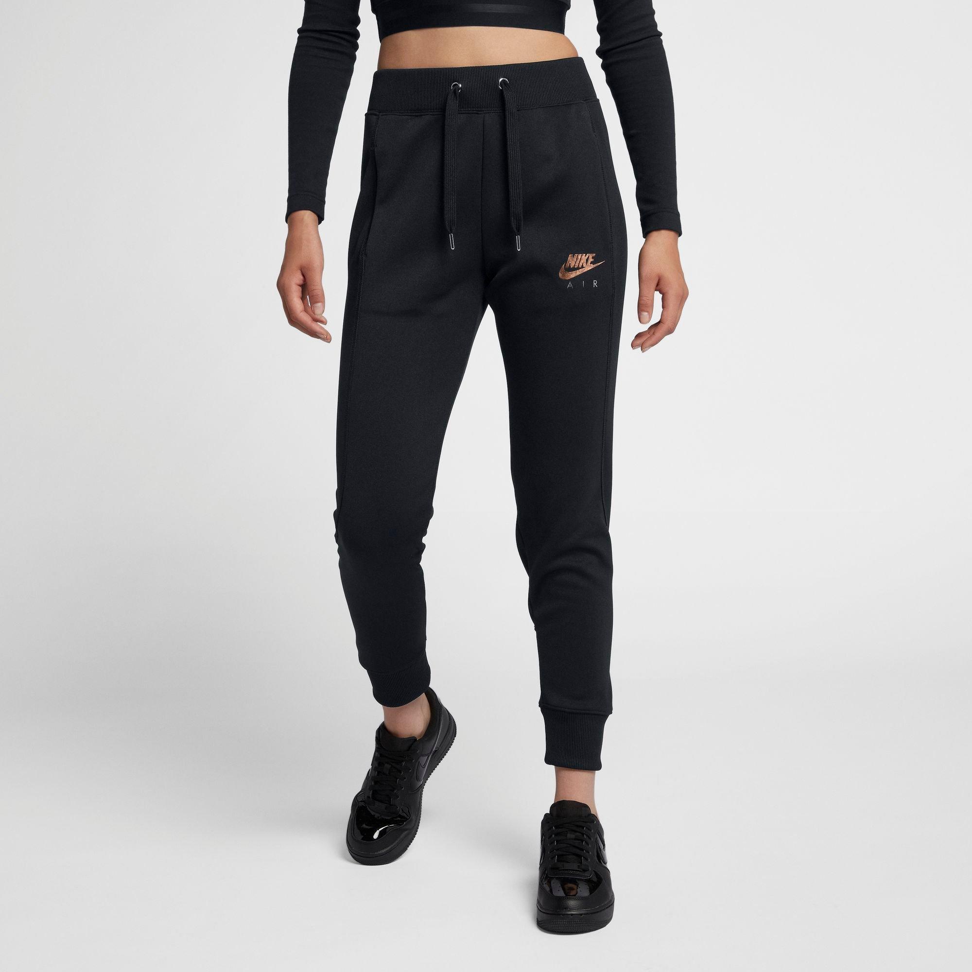 womens nike joggers with zip pockets