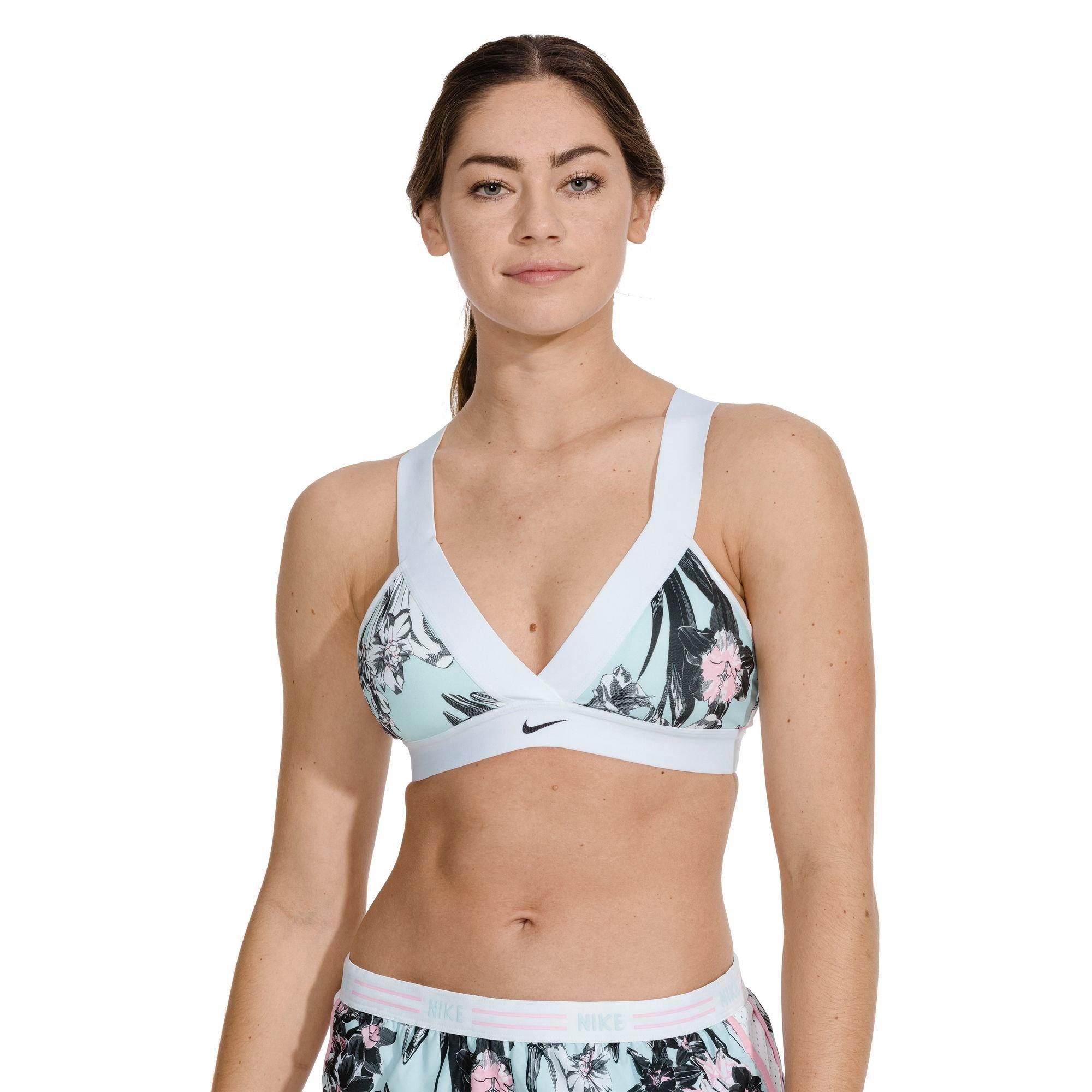 nike indy hyper femme sports bra