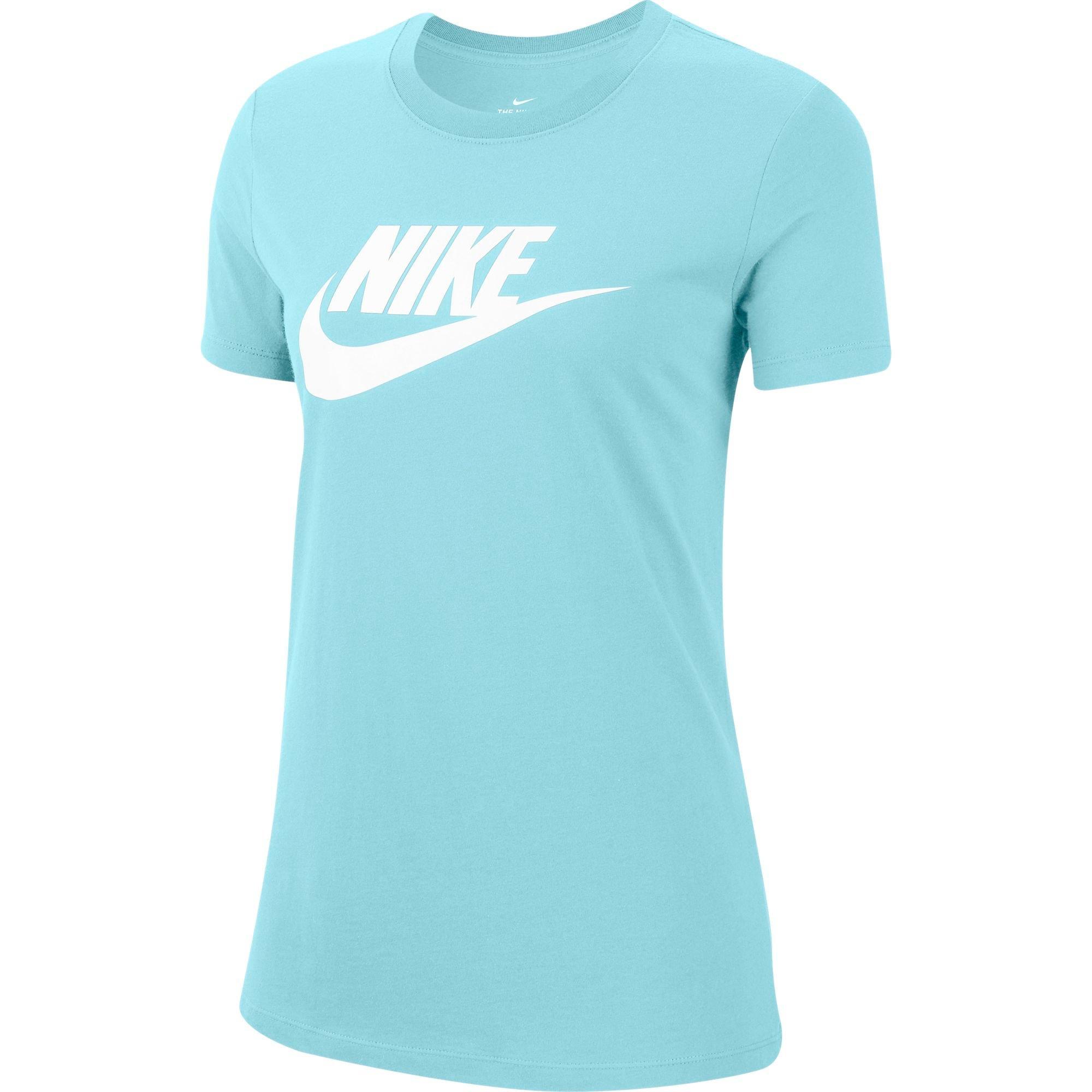 blue and pink nike outfit