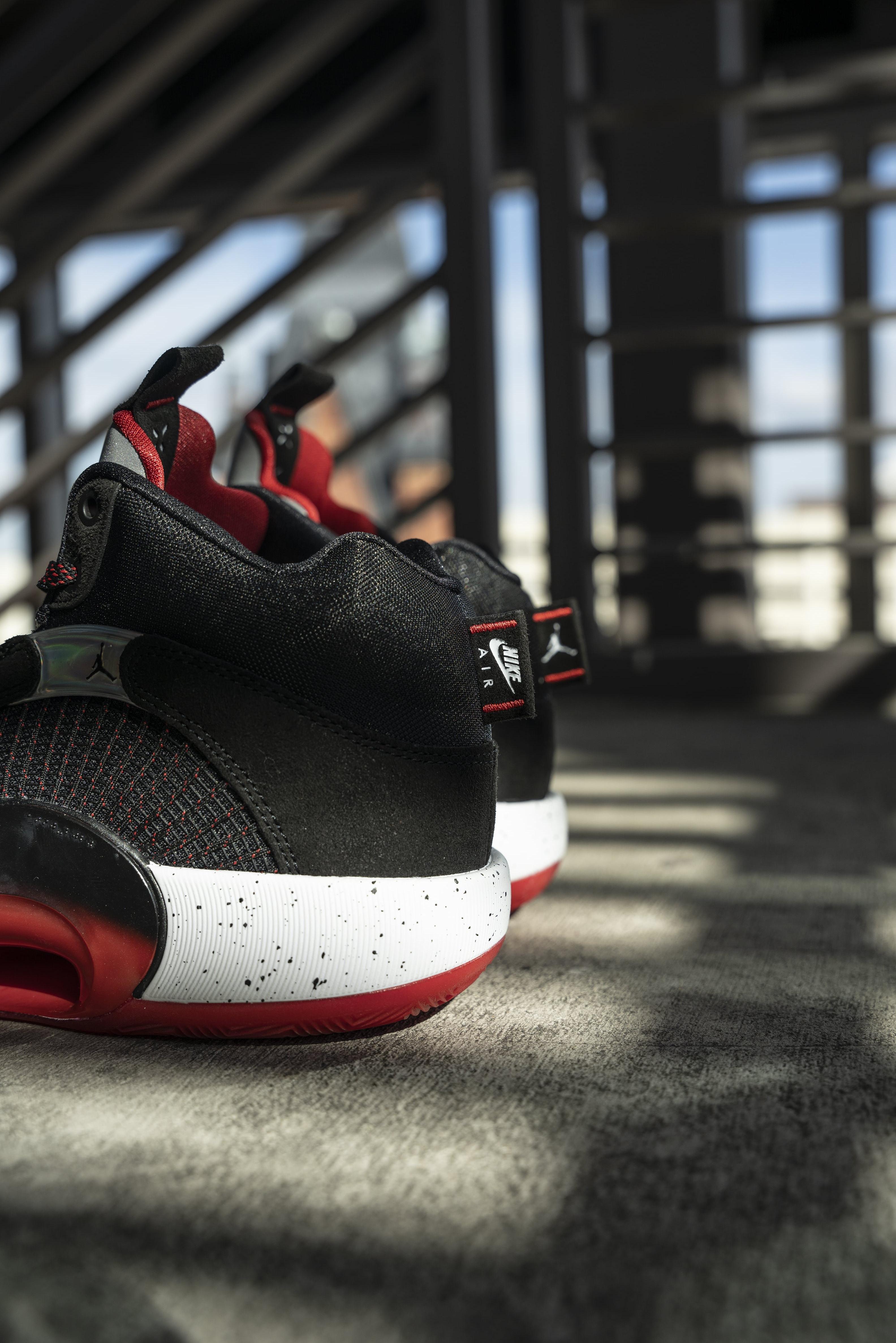 Sneakers Release – Jordan 35 “Bred” Black/Fire